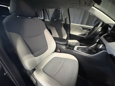 2024 Toyota RAV4 XLE FWD