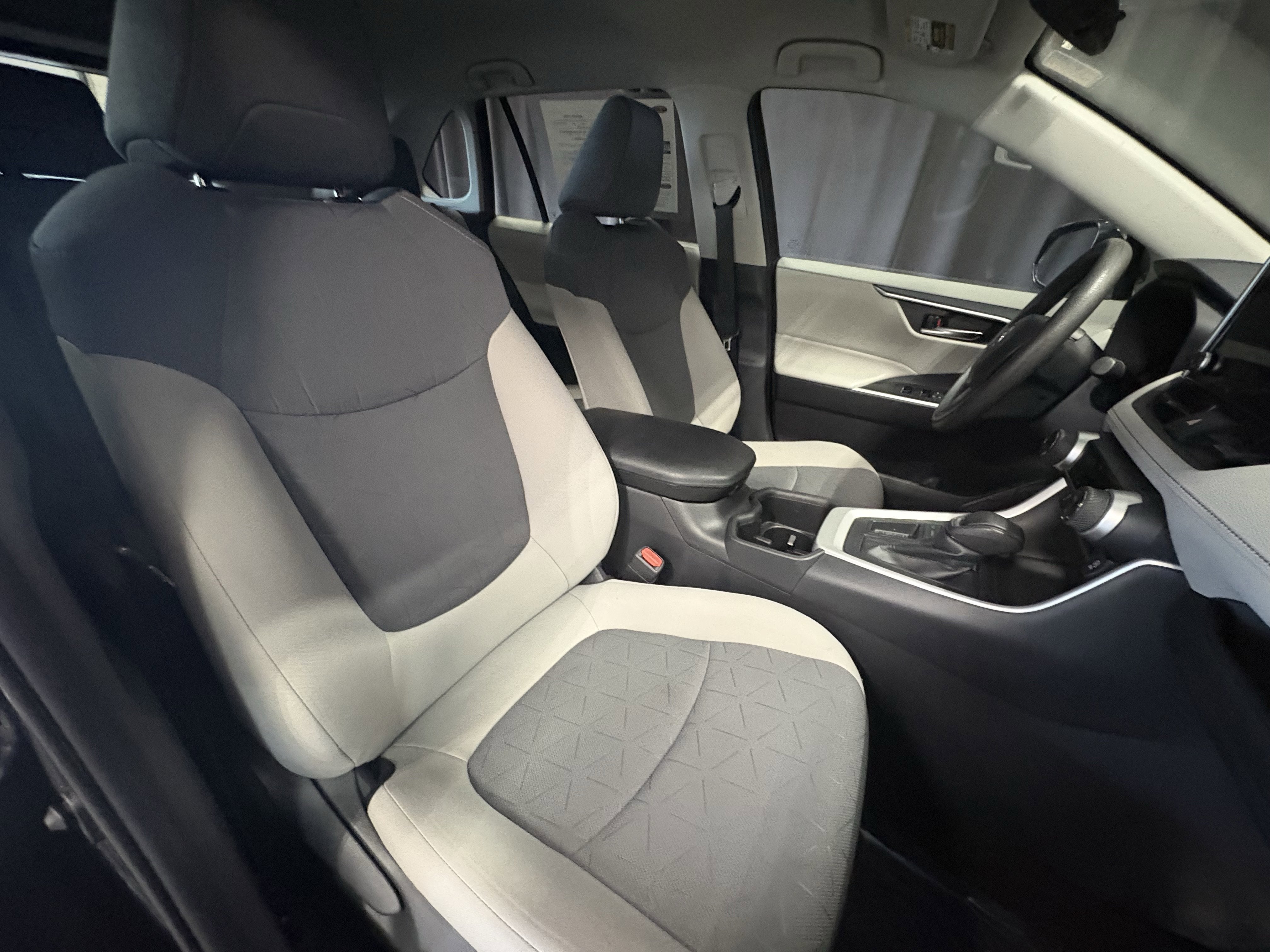 2024 Toyota RAV4 XLE FWD