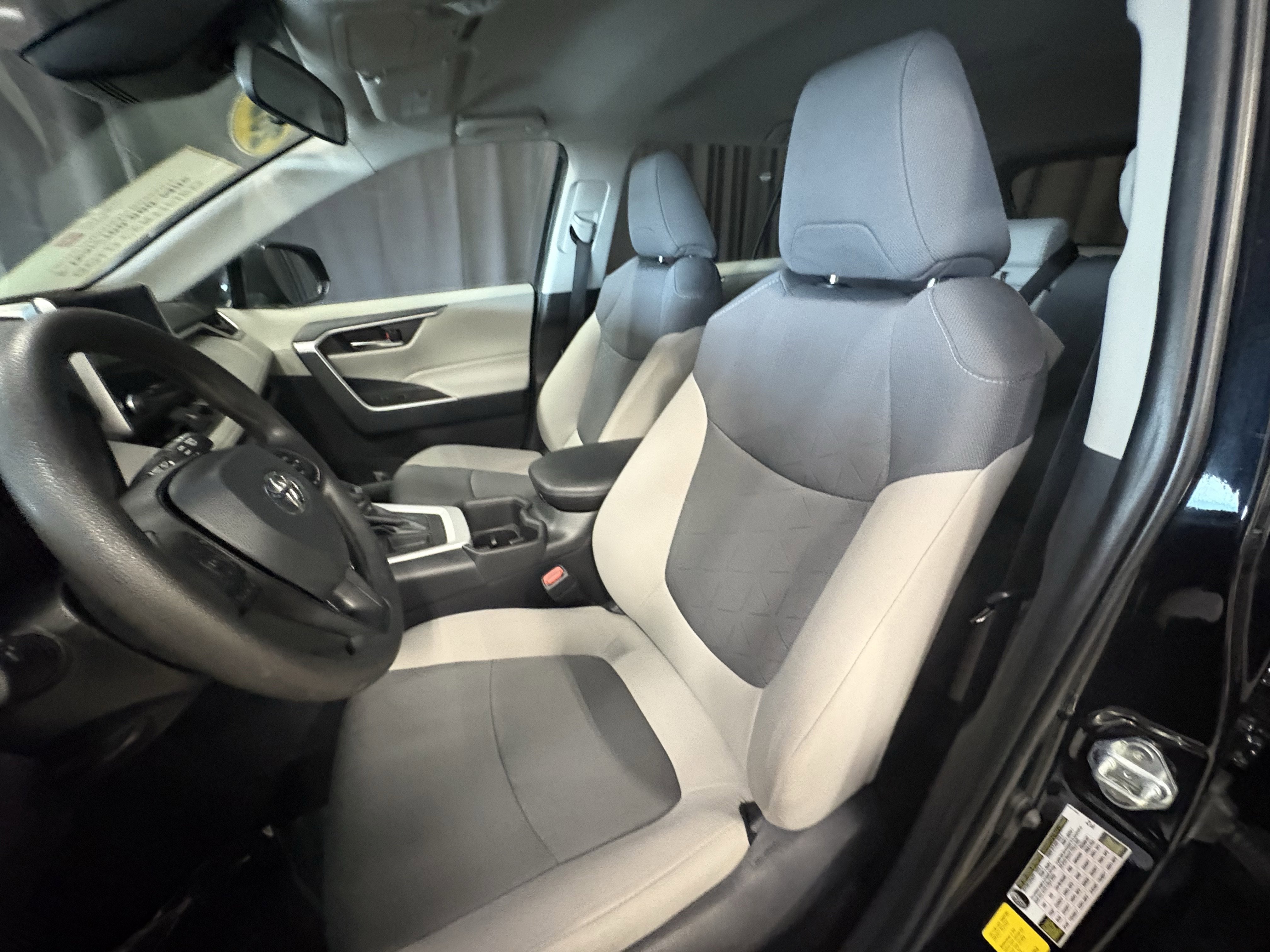 2024 Toyota RAV4 XLE FWD