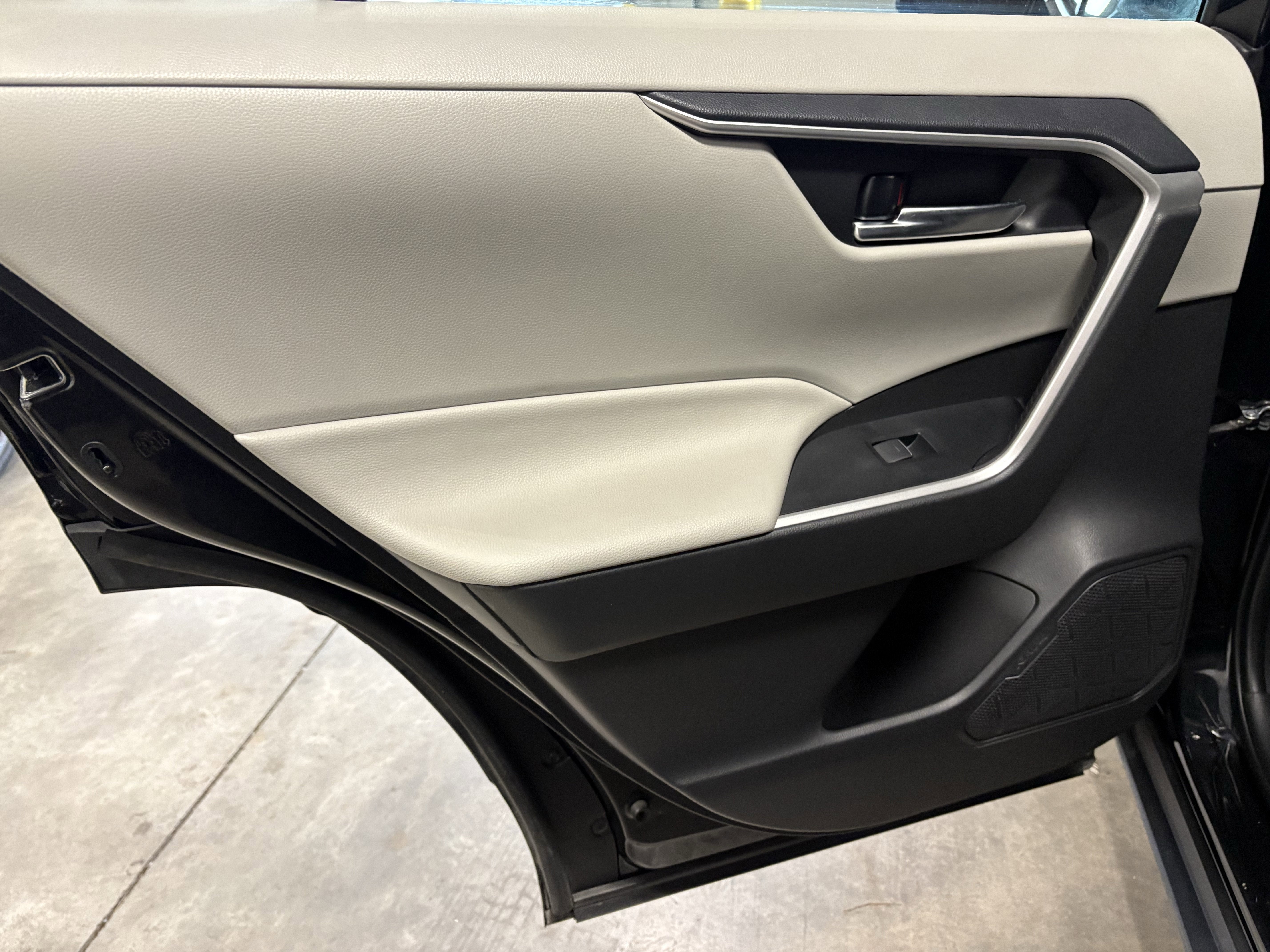 2024 Toyota RAV4 XLE FWD