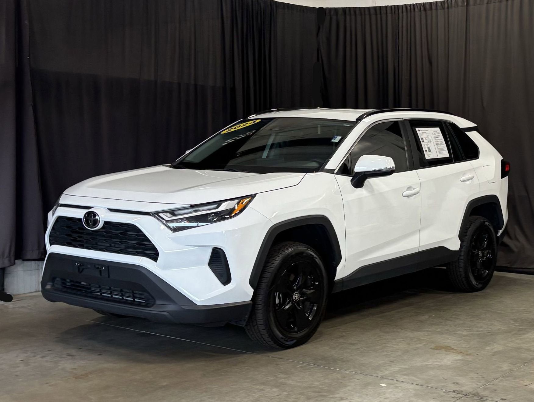 2024 Toyota RAV4 XLE FWD