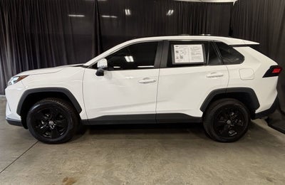 2024 Toyota RAV4 XLE FWD