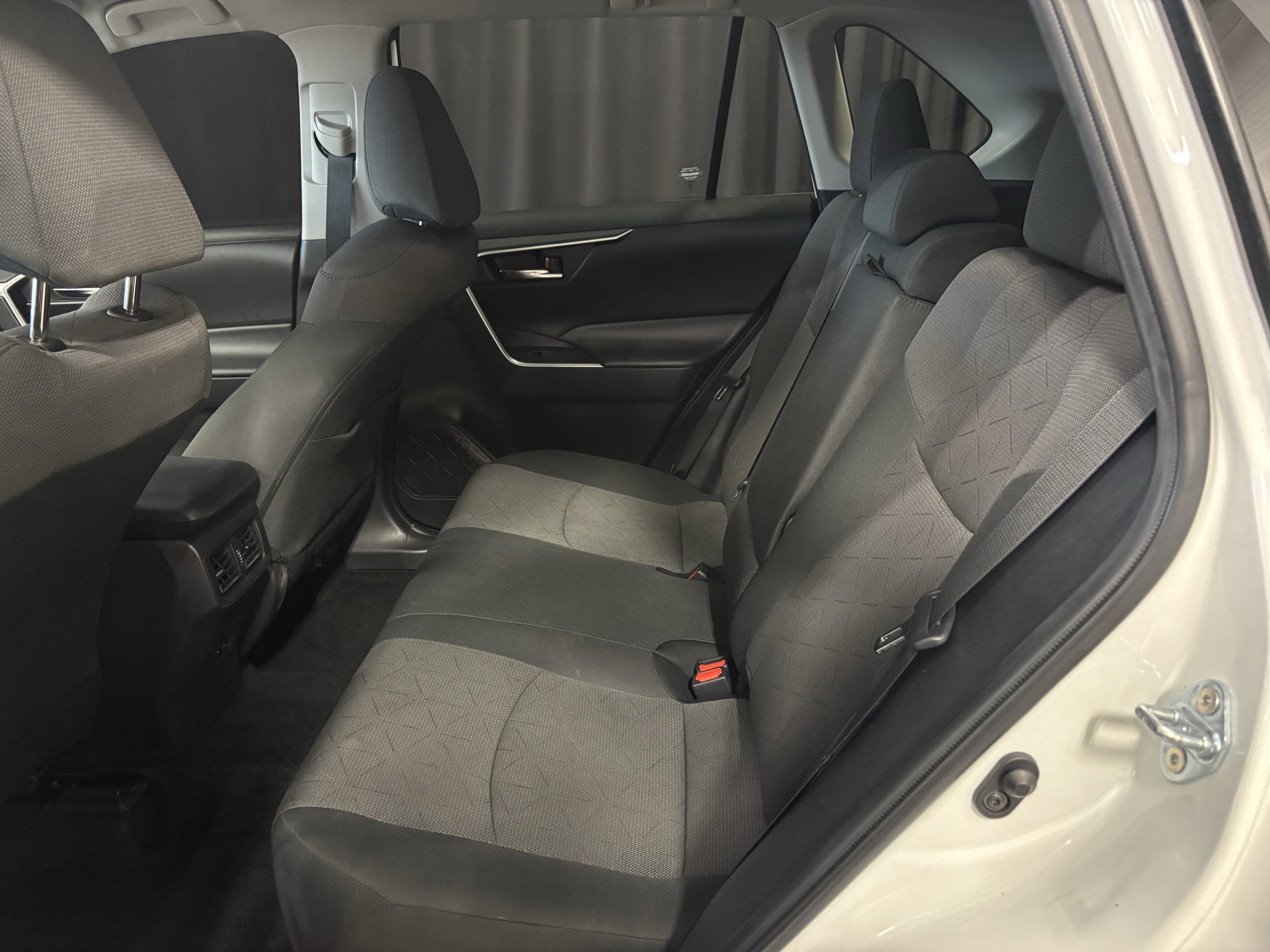 2024 Toyota RAV4 XLE FWD