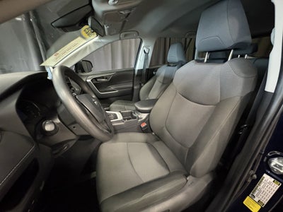 2025 Toyota RAV4 XLE FWD