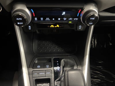 2024 Toyota RAV4 XLE FWD