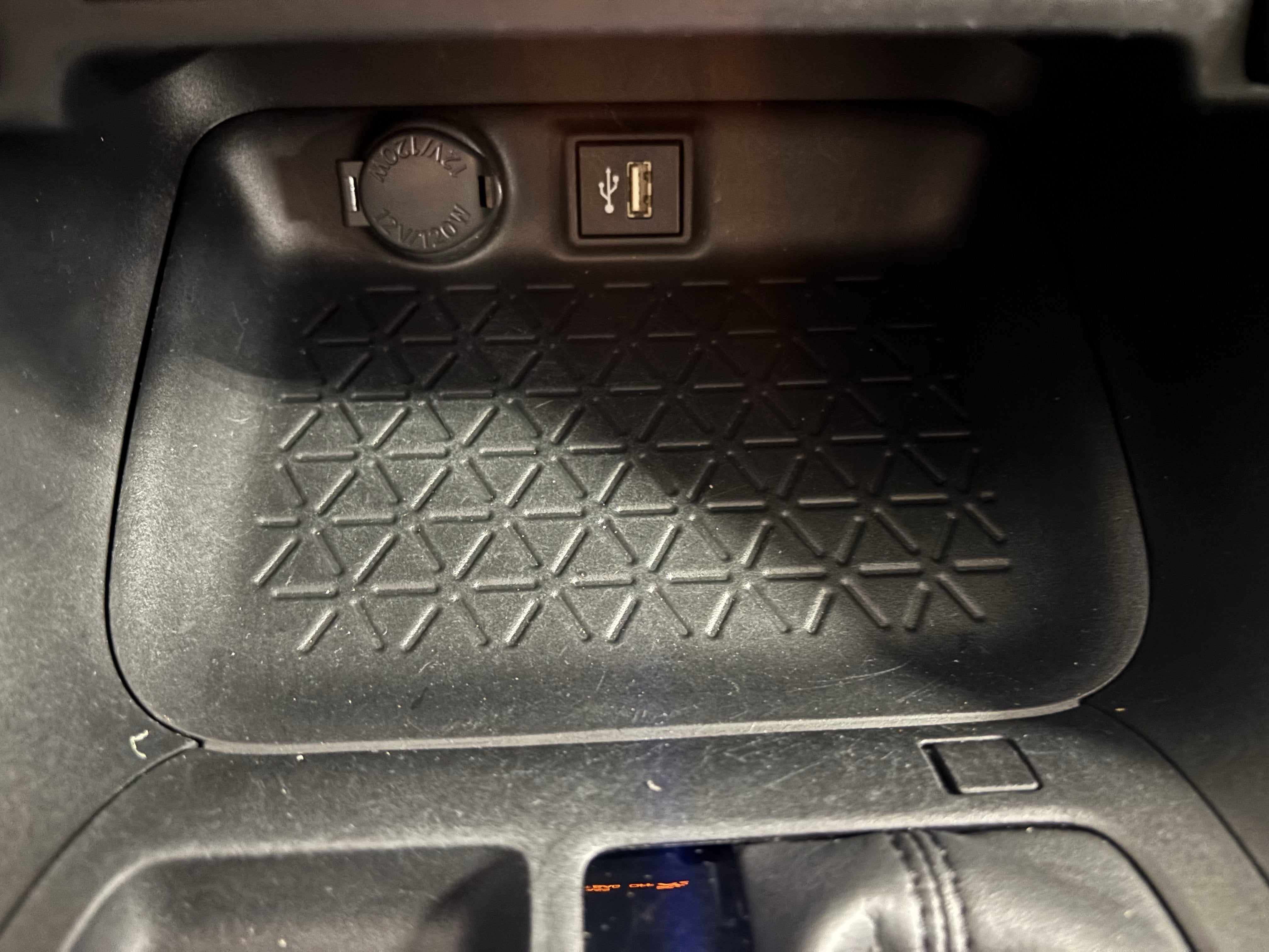 2024 Toyota RAV4 XLE FWD