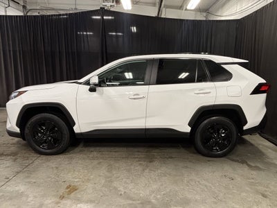 2024 Toyota RAV4 XLE FWD