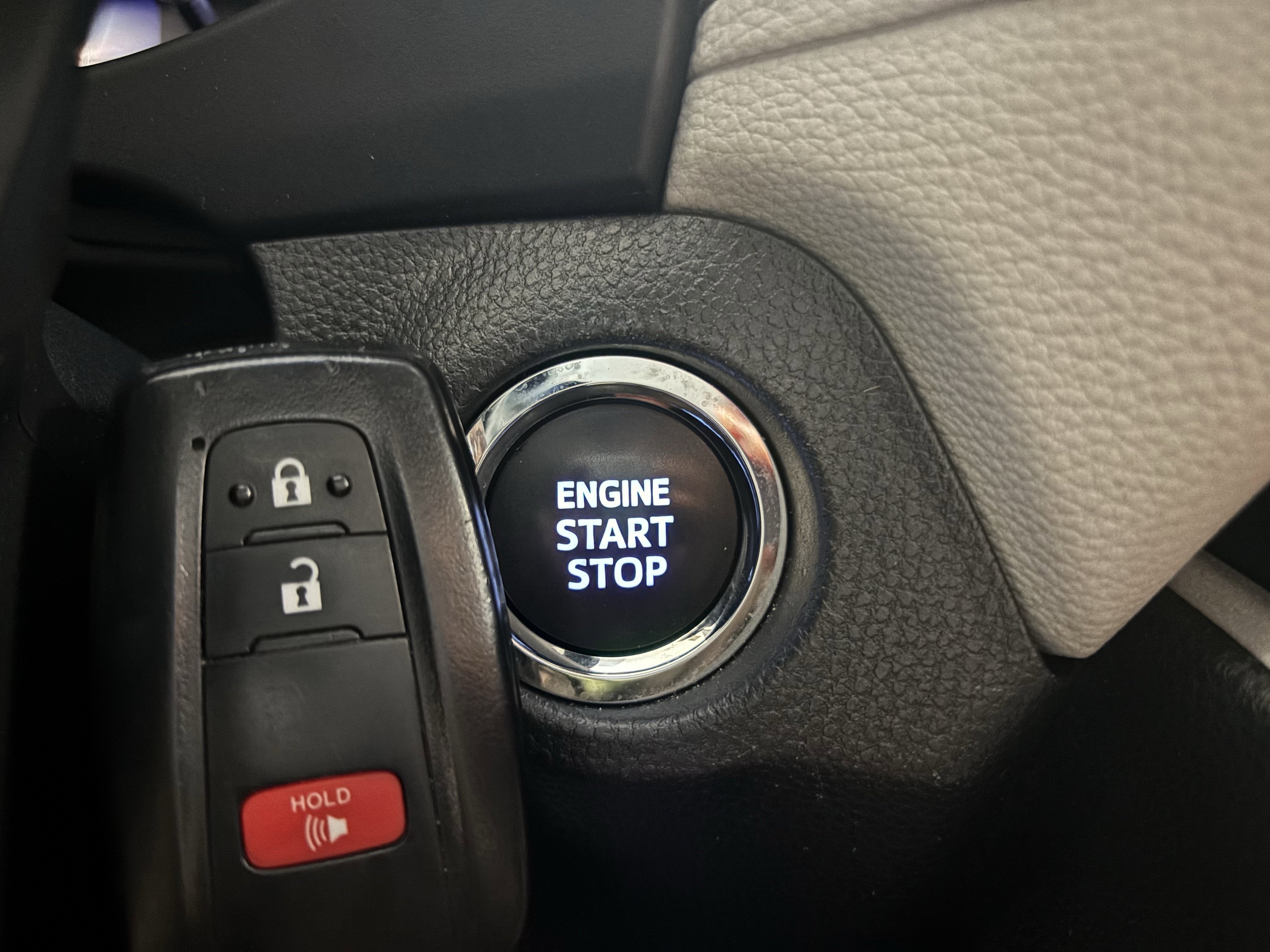 2024 Toyota RAV4 XLE FWD