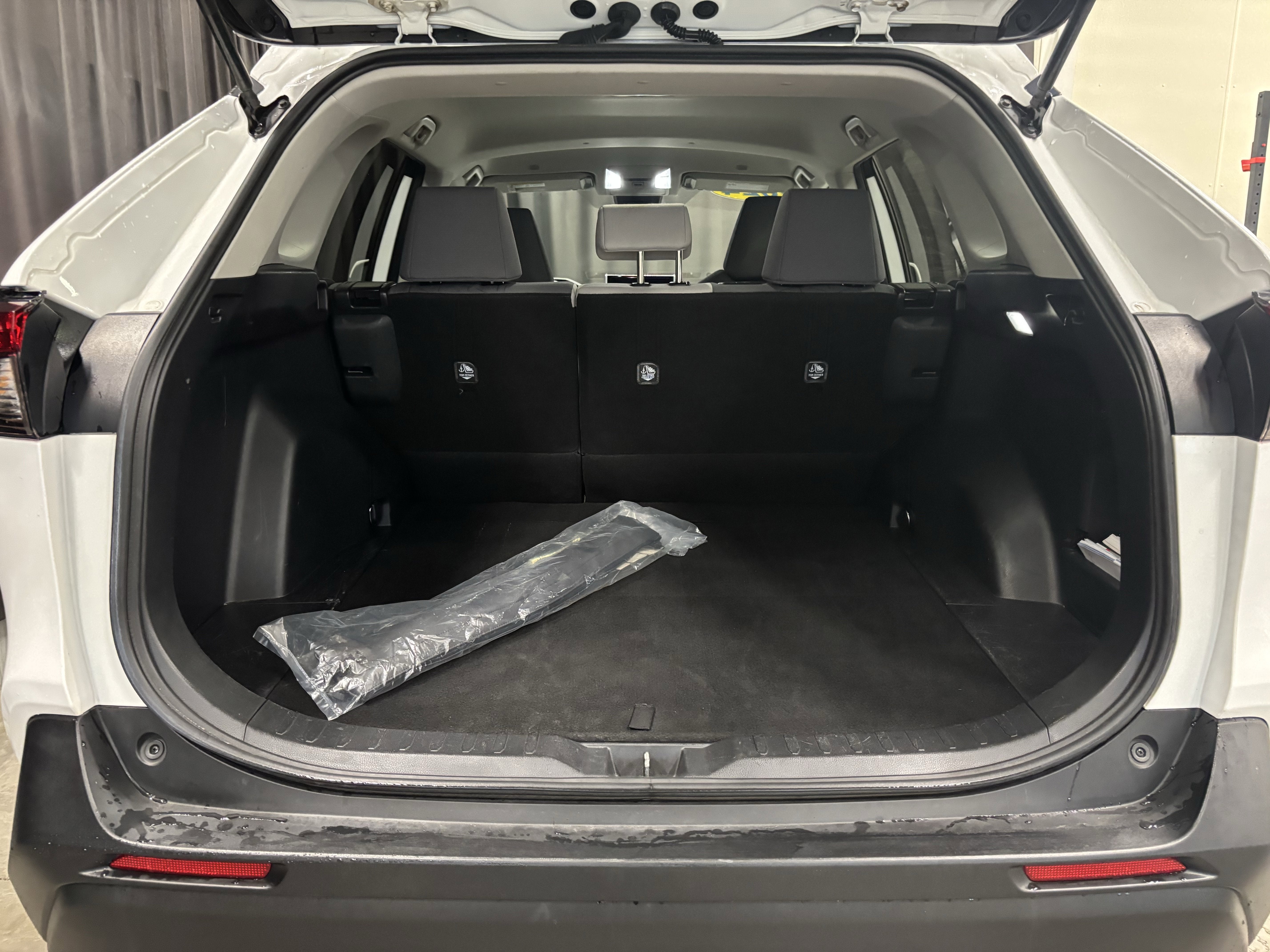 2024 Toyota RAV4 XLE FWD