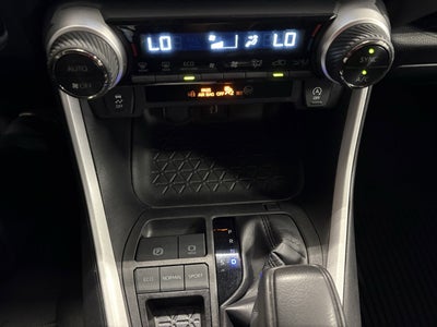 2024 Toyota RAV4 XLE FWD