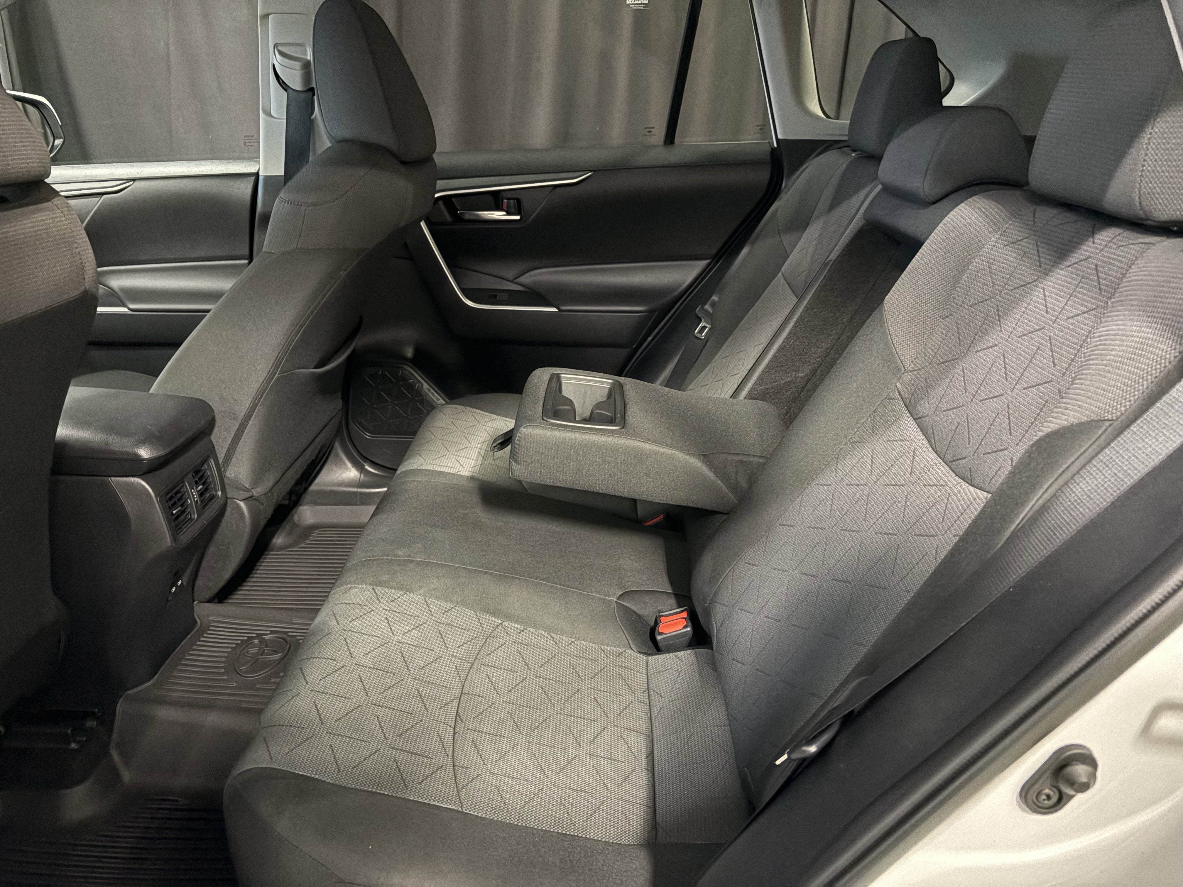 2024 Toyota RAV4 XLE FWD