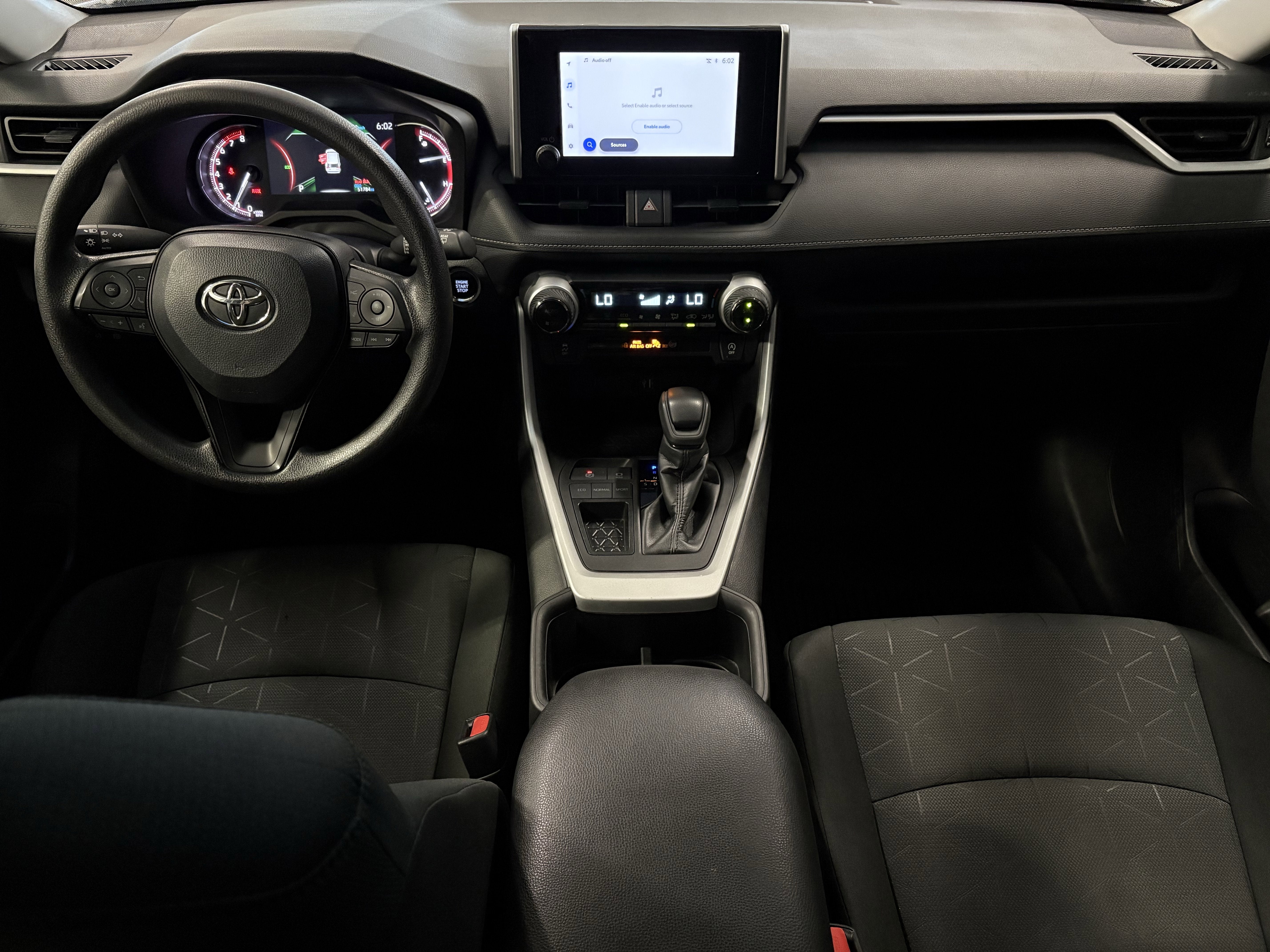 2024 Toyota RAV4 XLE FWD