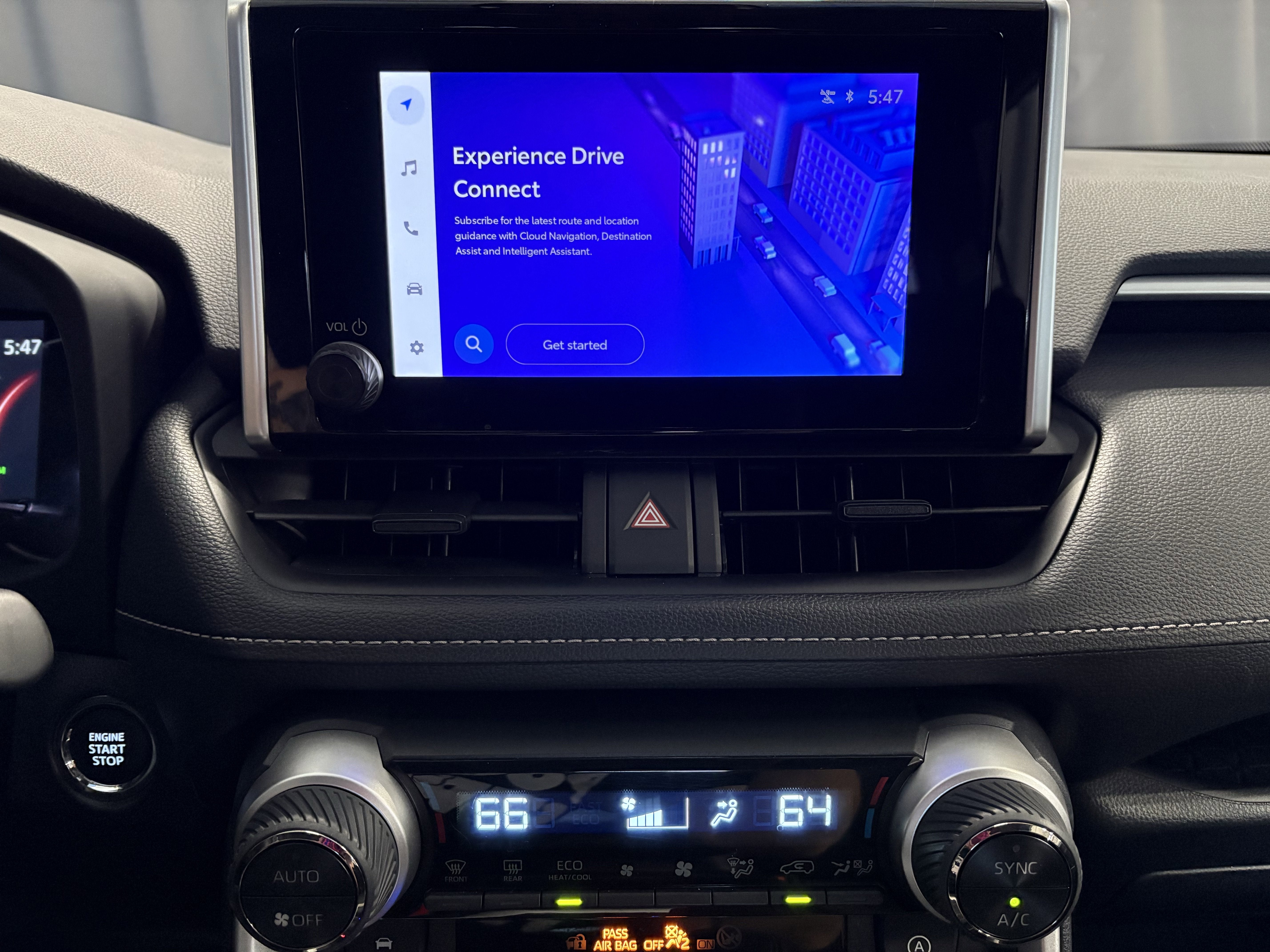 2025 Toyota RAV4 XLE FWD