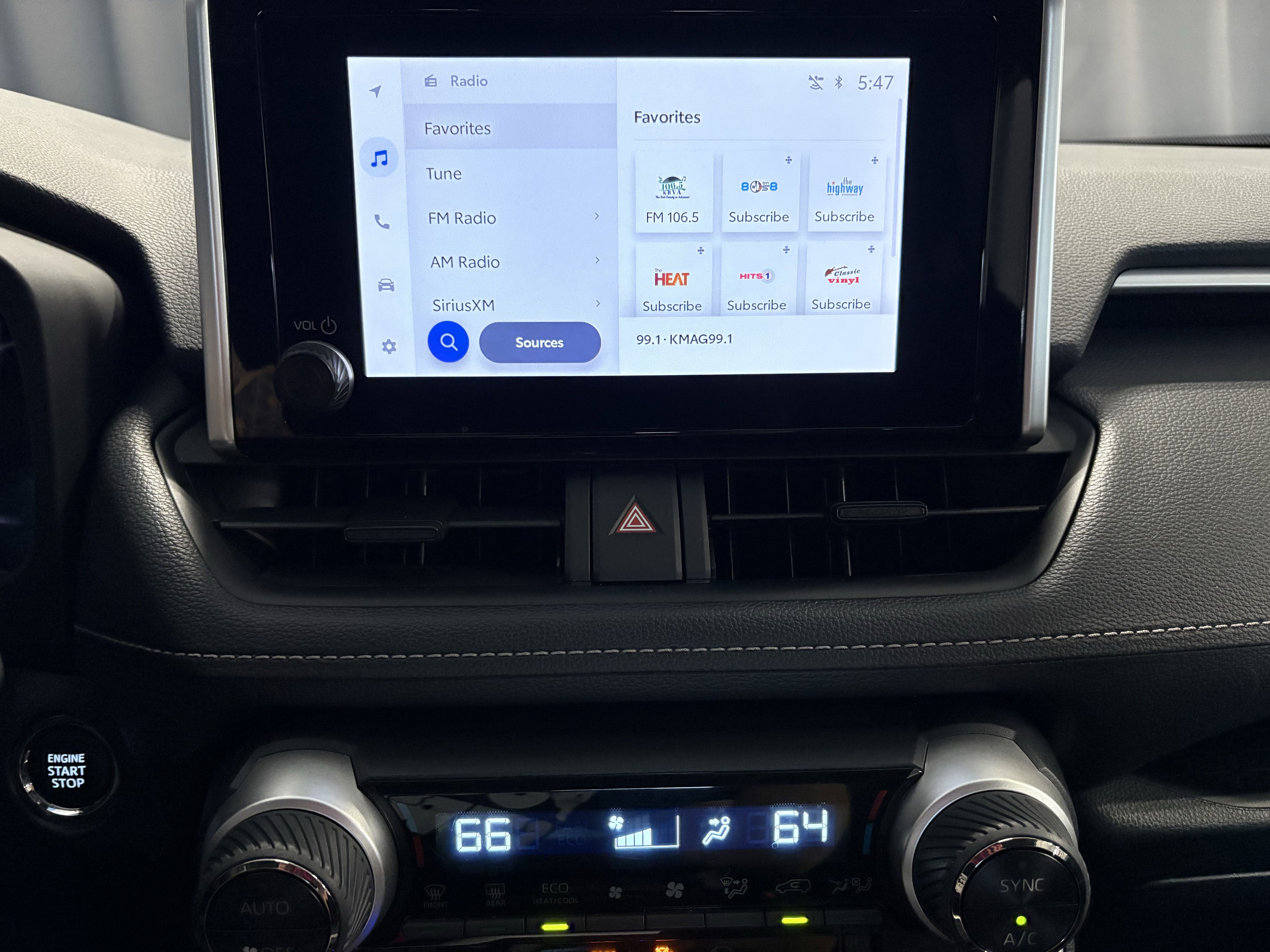 2025 Toyota RAV4 XLE FWD