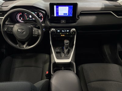 2025 Toyota RAV4 XLE FWD