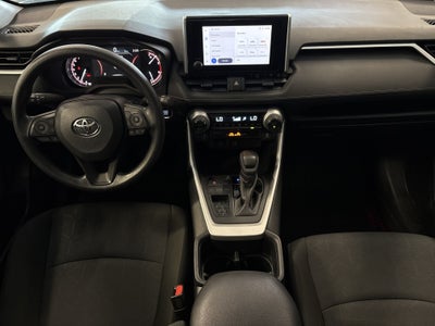 2025 Toyota RAV4 XLE FWD