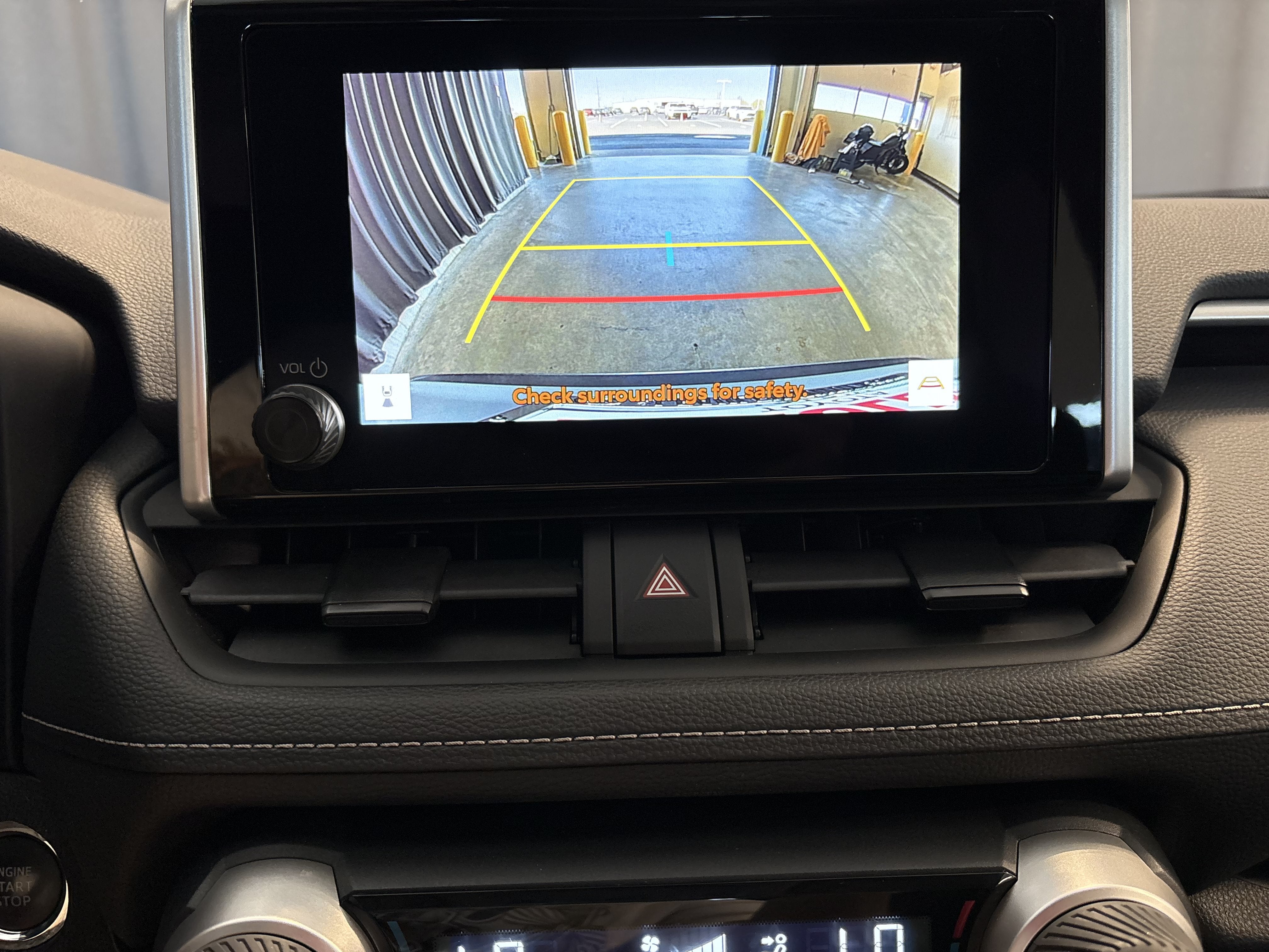 2025 Toyota RAV4 XLE FWD