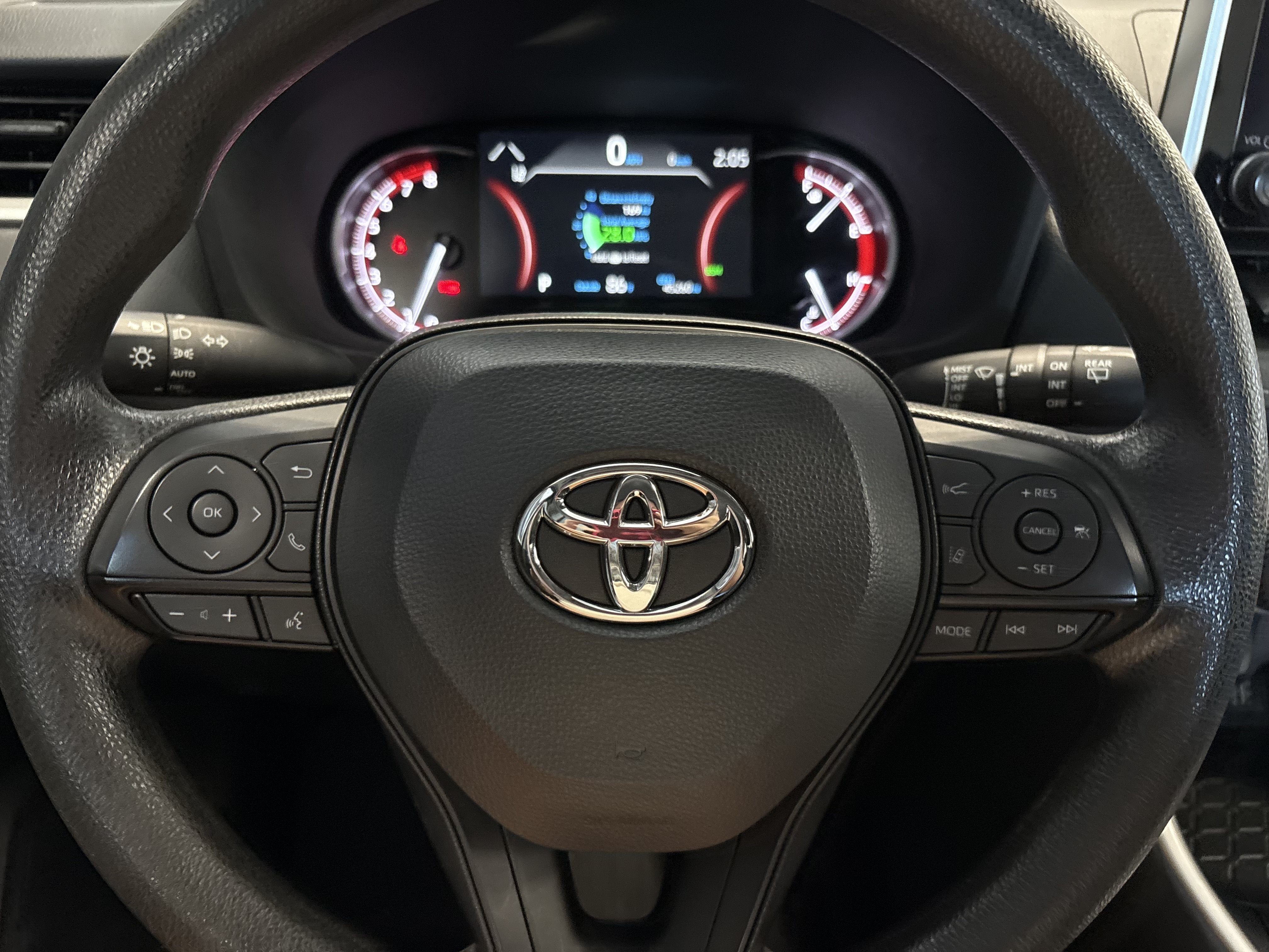 2025 Toyota RAV4 XLE FWD