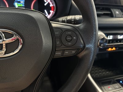 2025 Toyota RAV4 XLE FWD