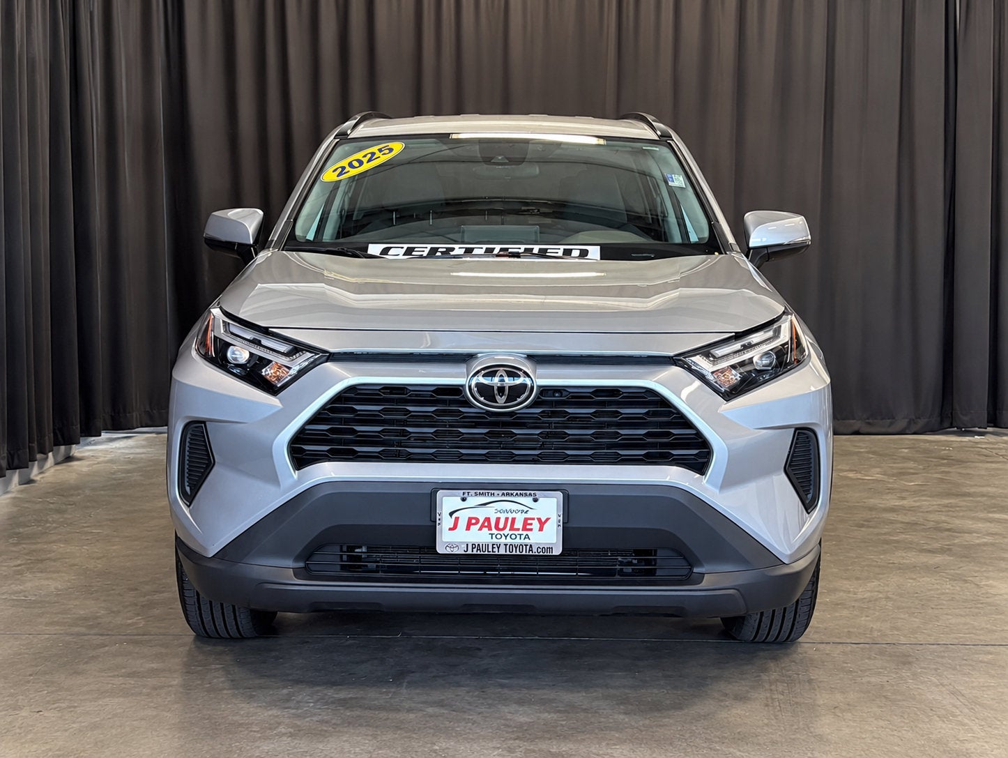 2025 Toyota RAV4 XLE FWD