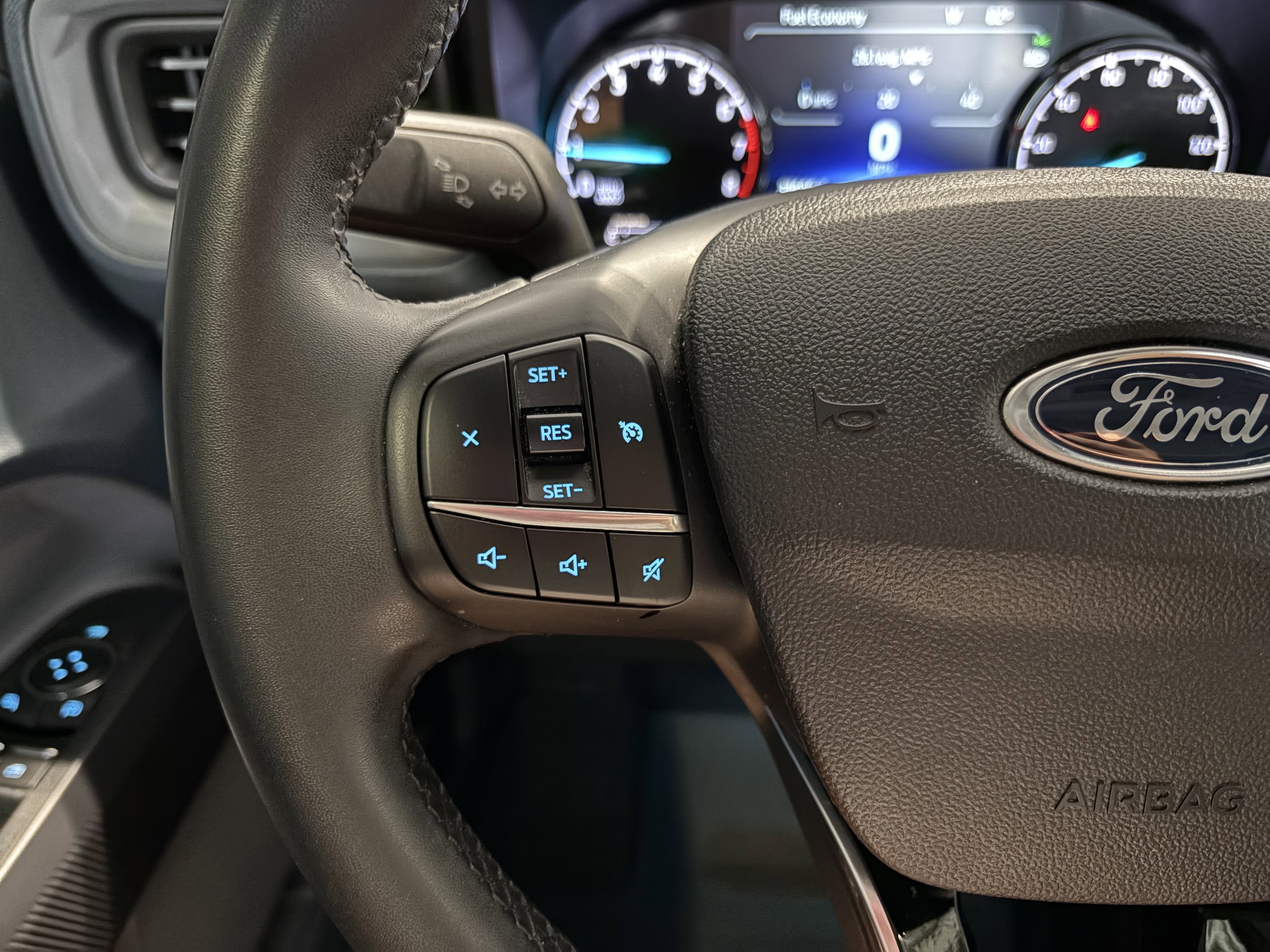 2023 Ford Maverick LARIAT Advanced AWD