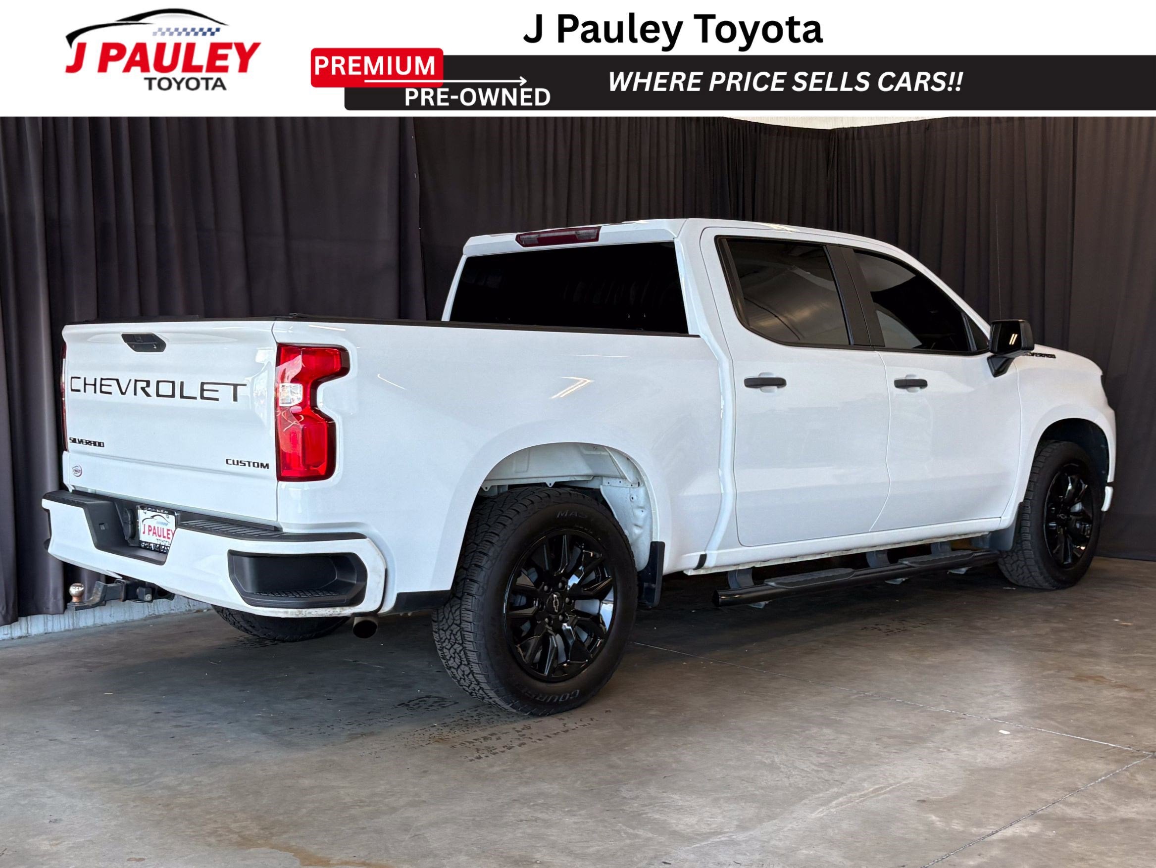 2022 Chevrolet Silverado 1500 LTD Custom RWD