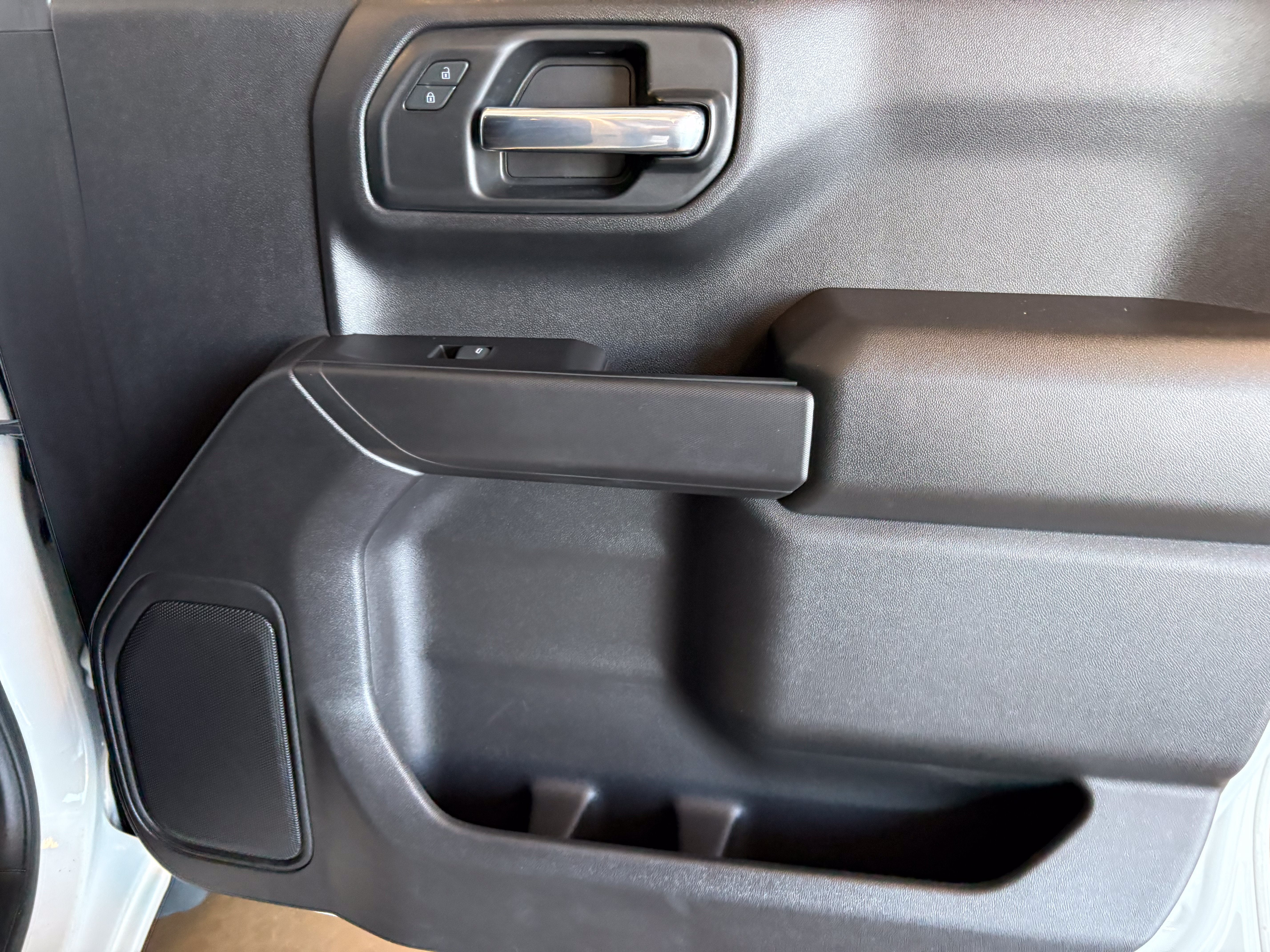 2022 Chevrolet Silverado 1500 LTD Custom RWD