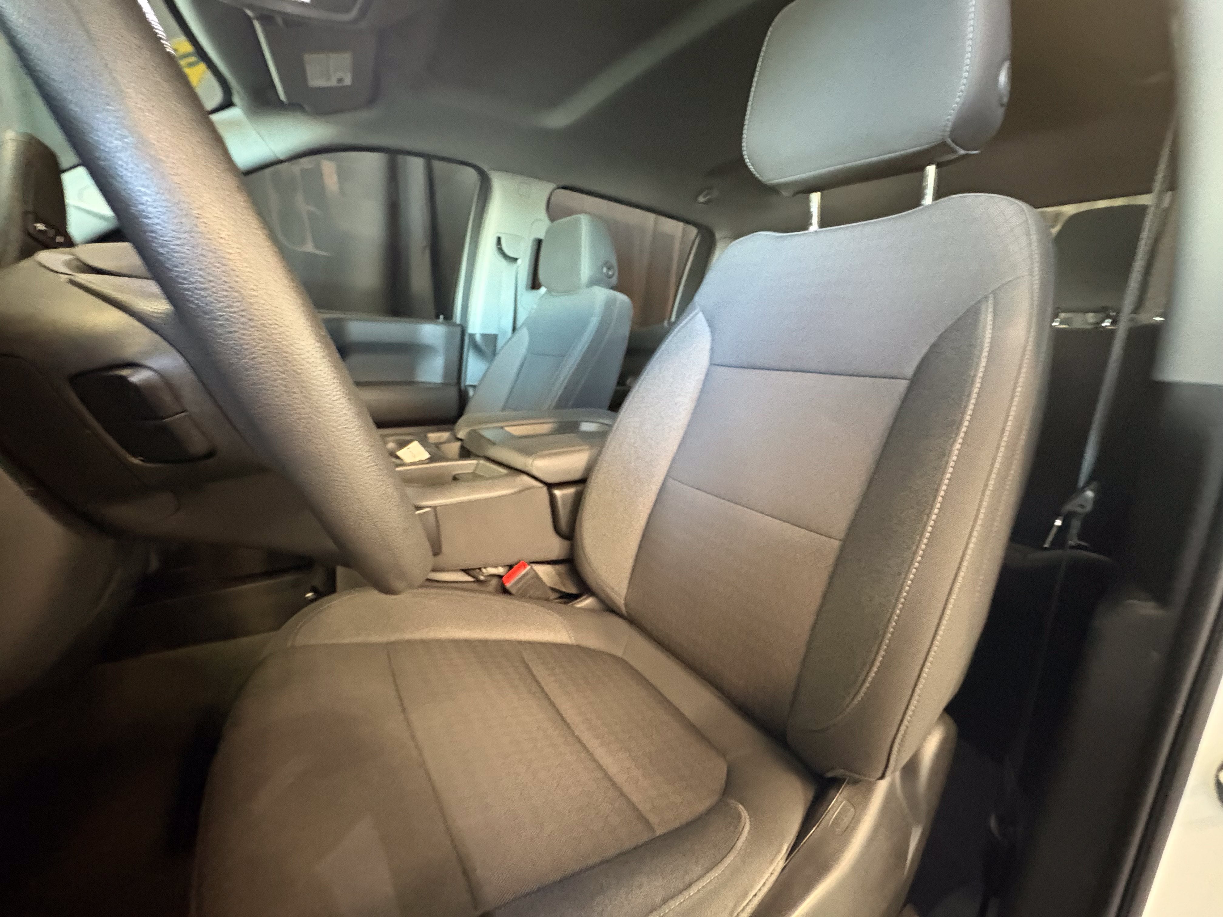 2022 Chevrolet Silverado 1500 LTD Custom RWD