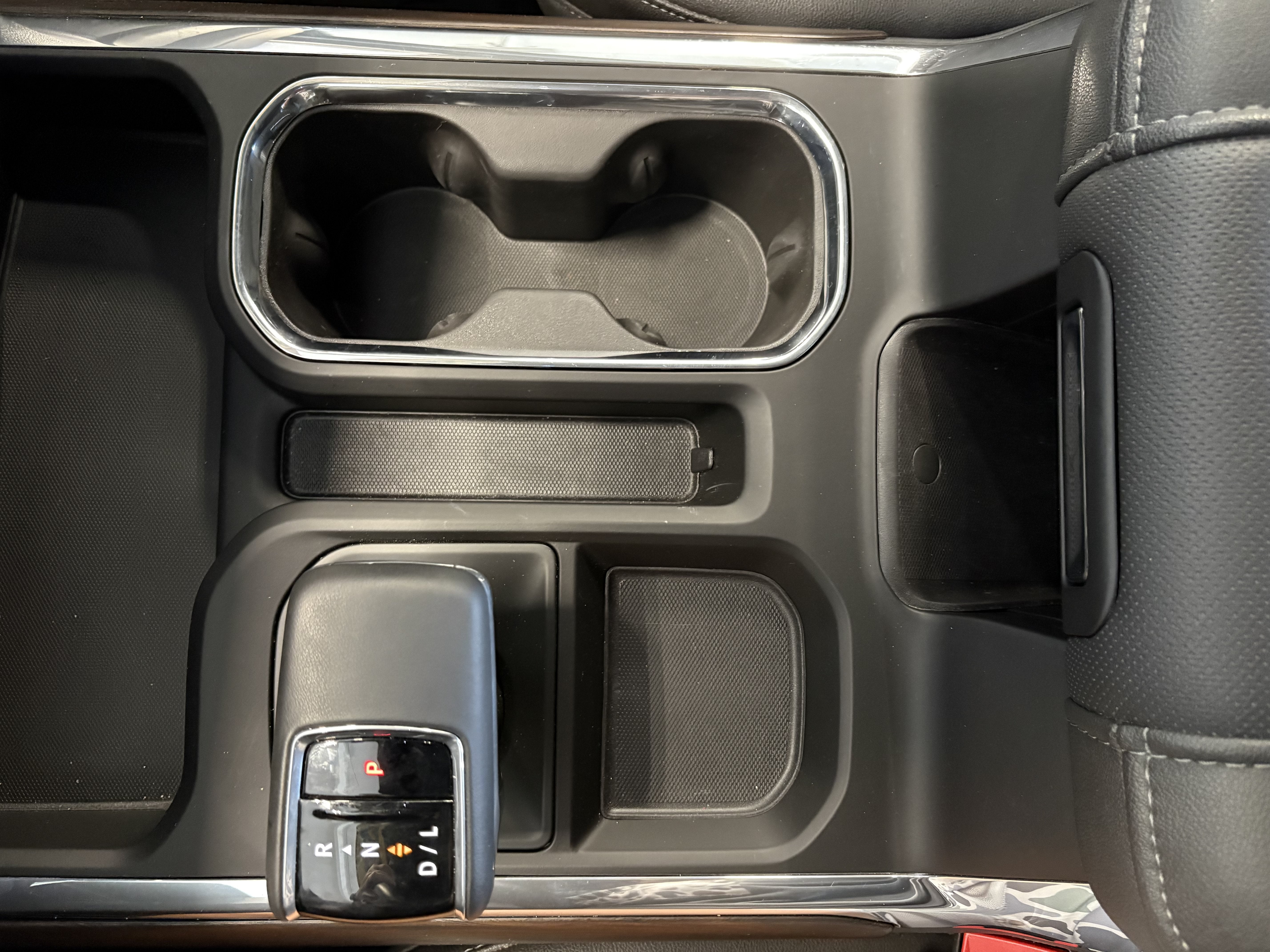 2024 GMC Sierra 1500 SLT RWD