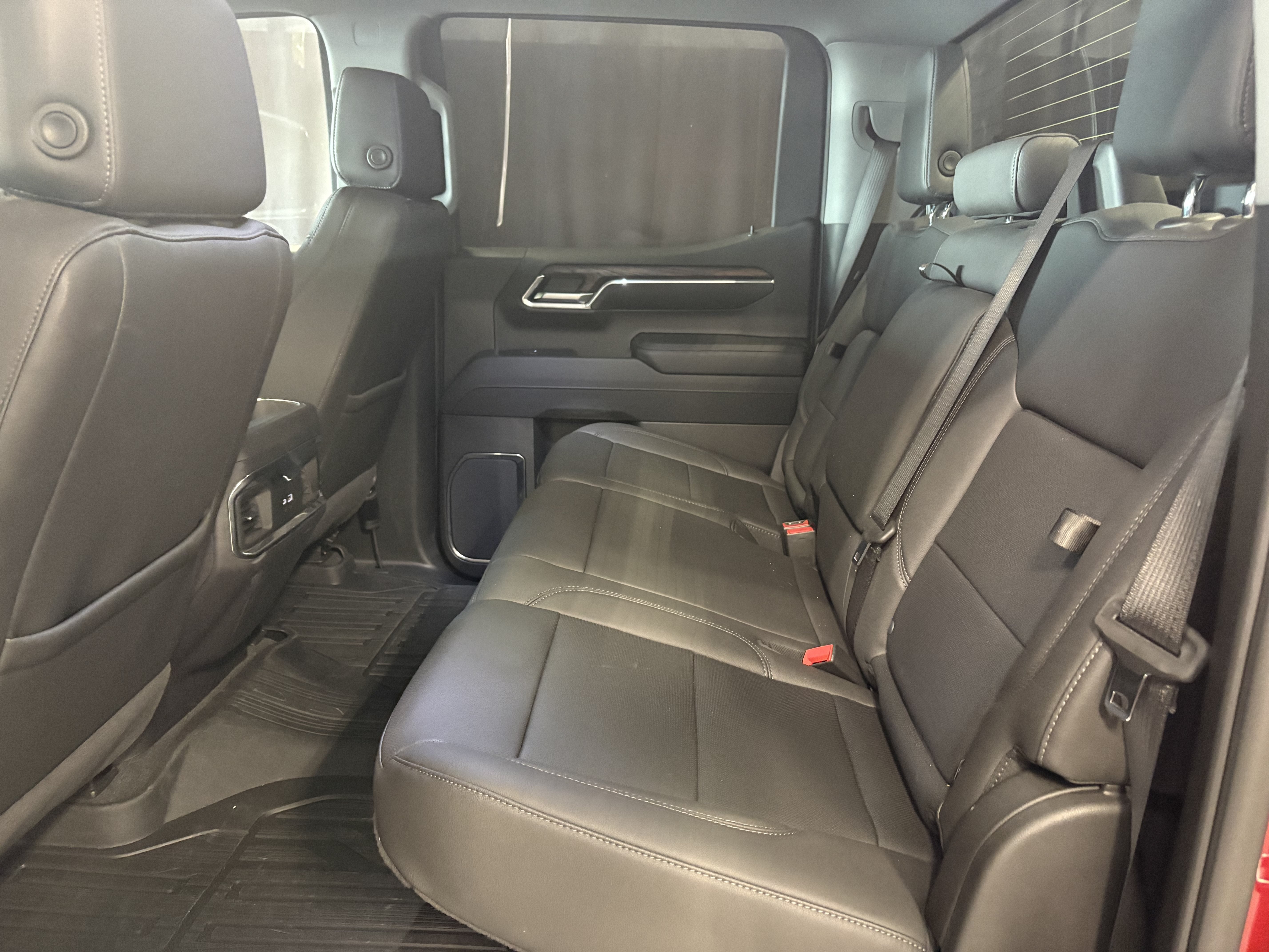 2024 GMC Sierra 1500 SLT RWD