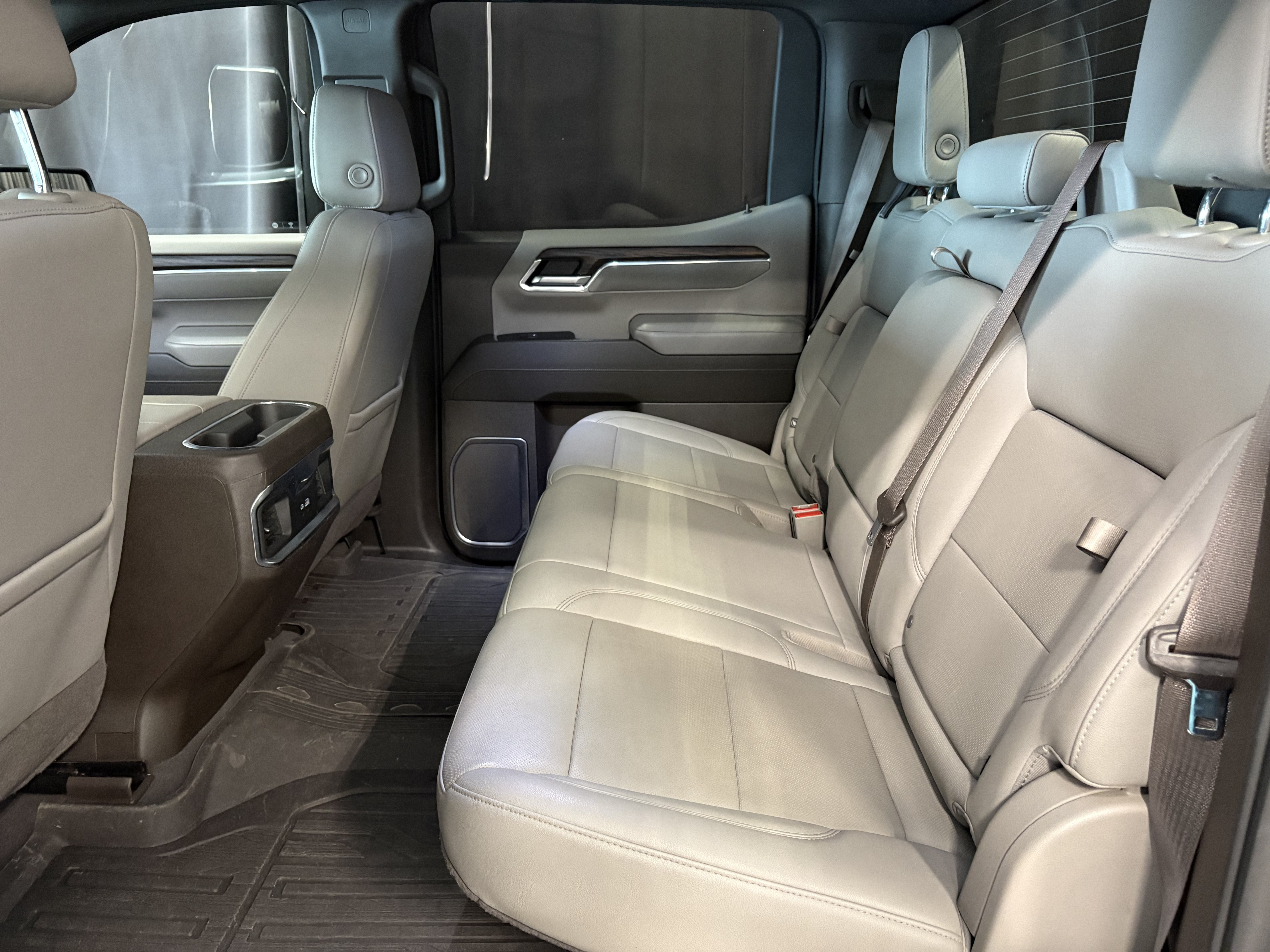 2022 GMC Sierra 1500 SLT 4WD