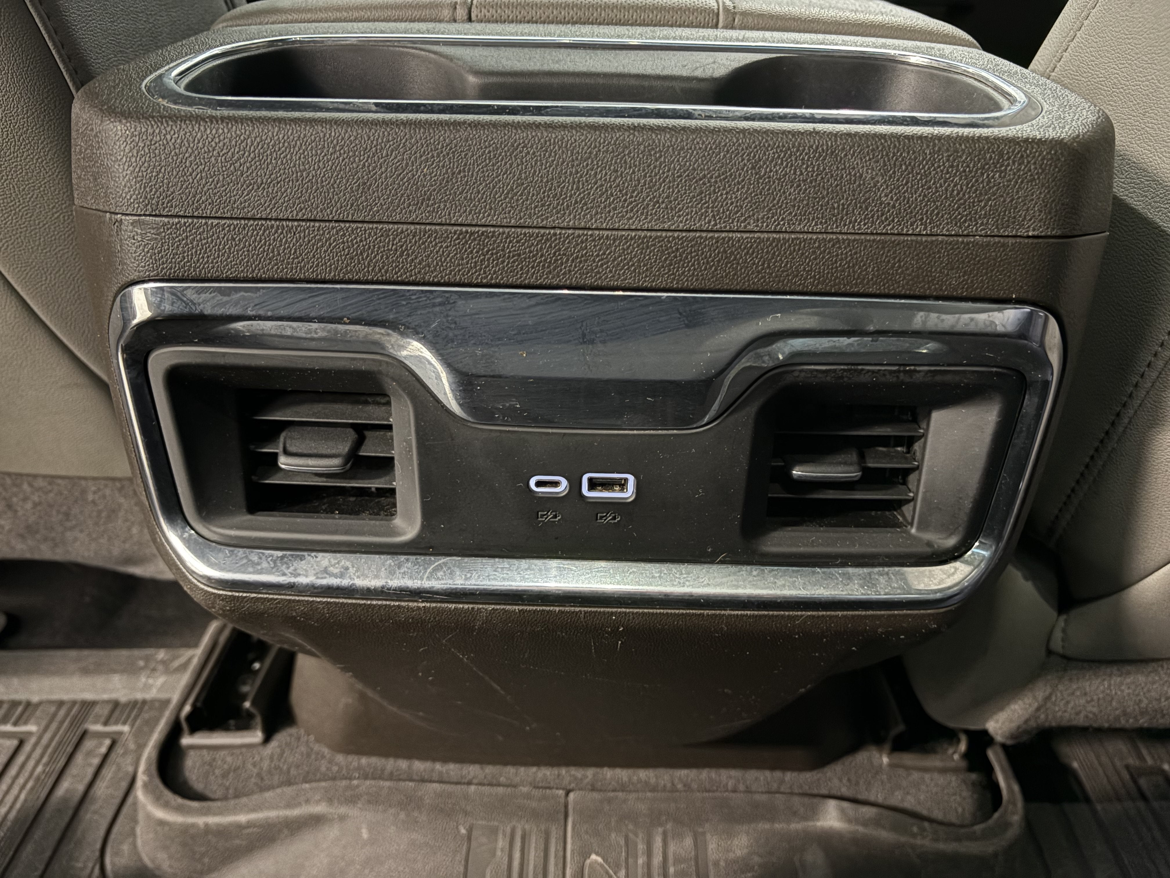 2022 GMC Sierra 1500 SLT 4WD