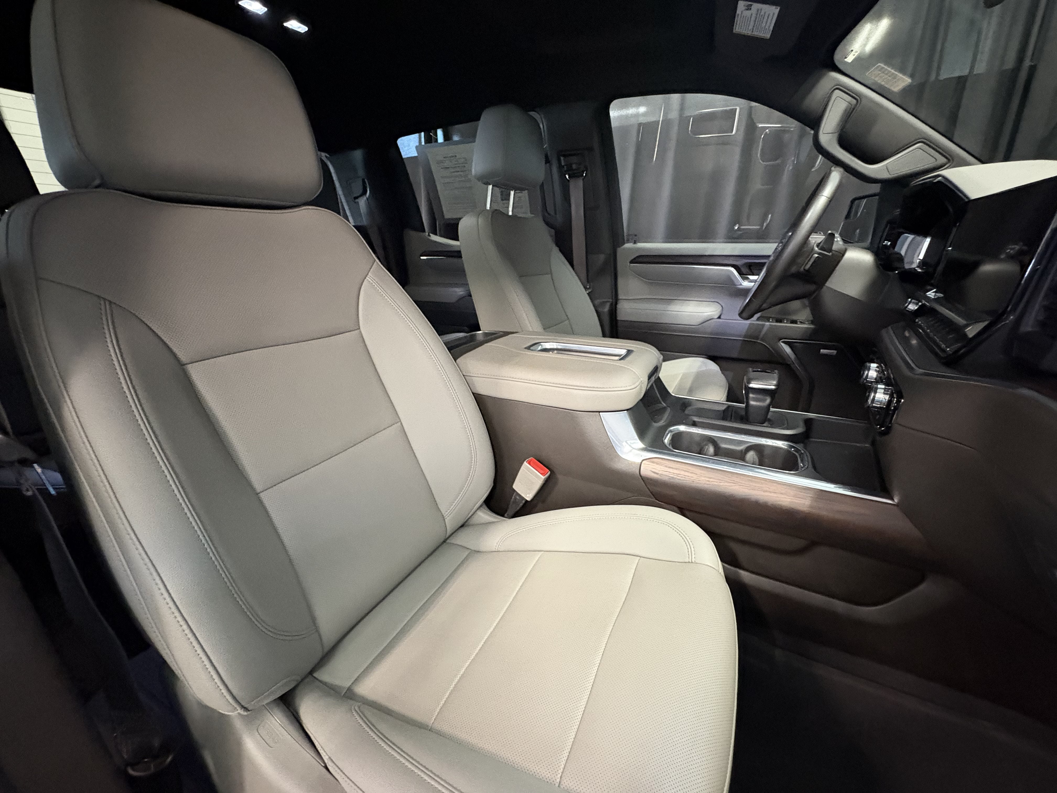 2022 GMC Sierra 1500 SLT 4WD
