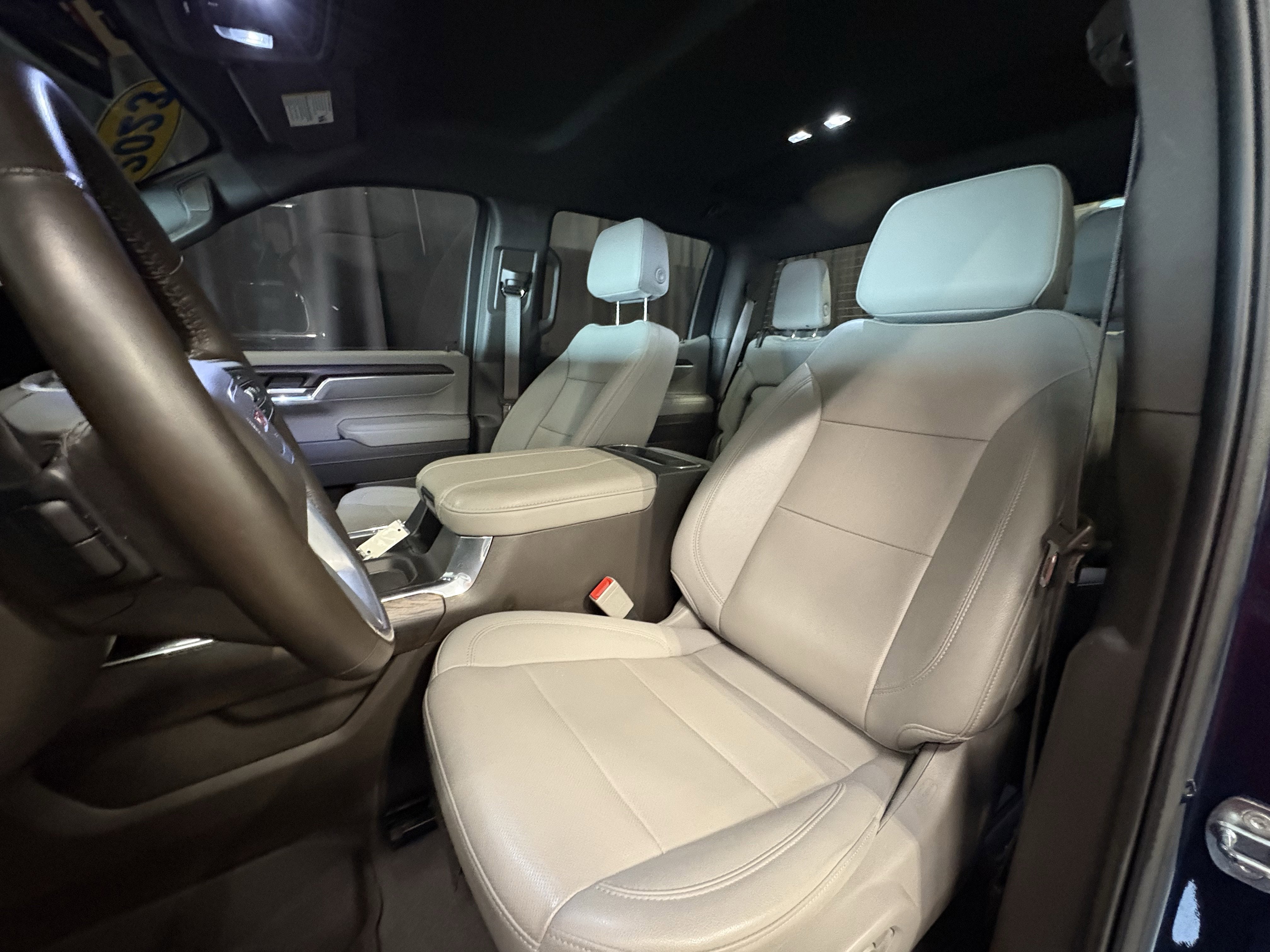 2023 GMC Sierra 1500 SLT 4WD