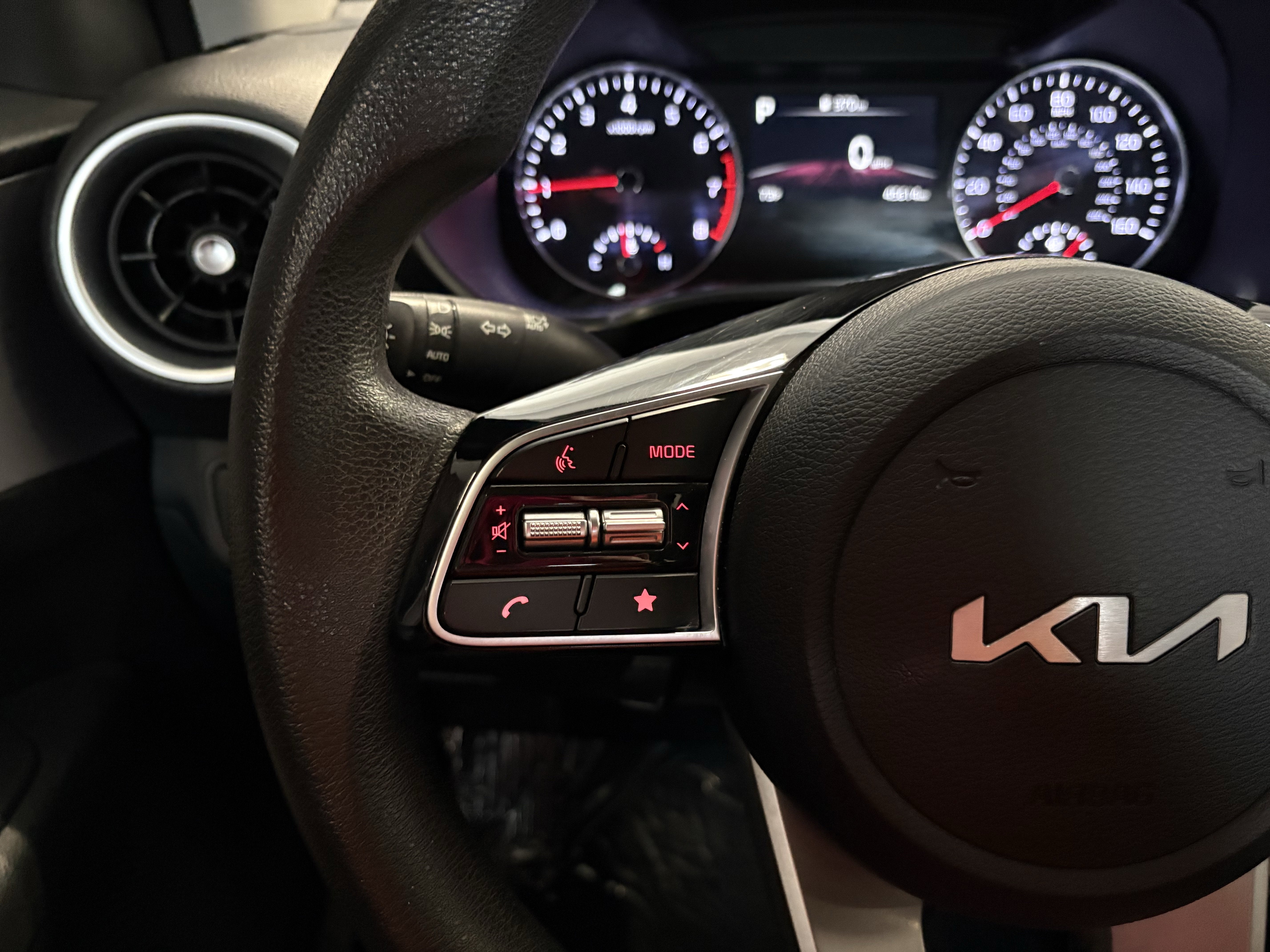 2024 Kia Forte LXS FWD