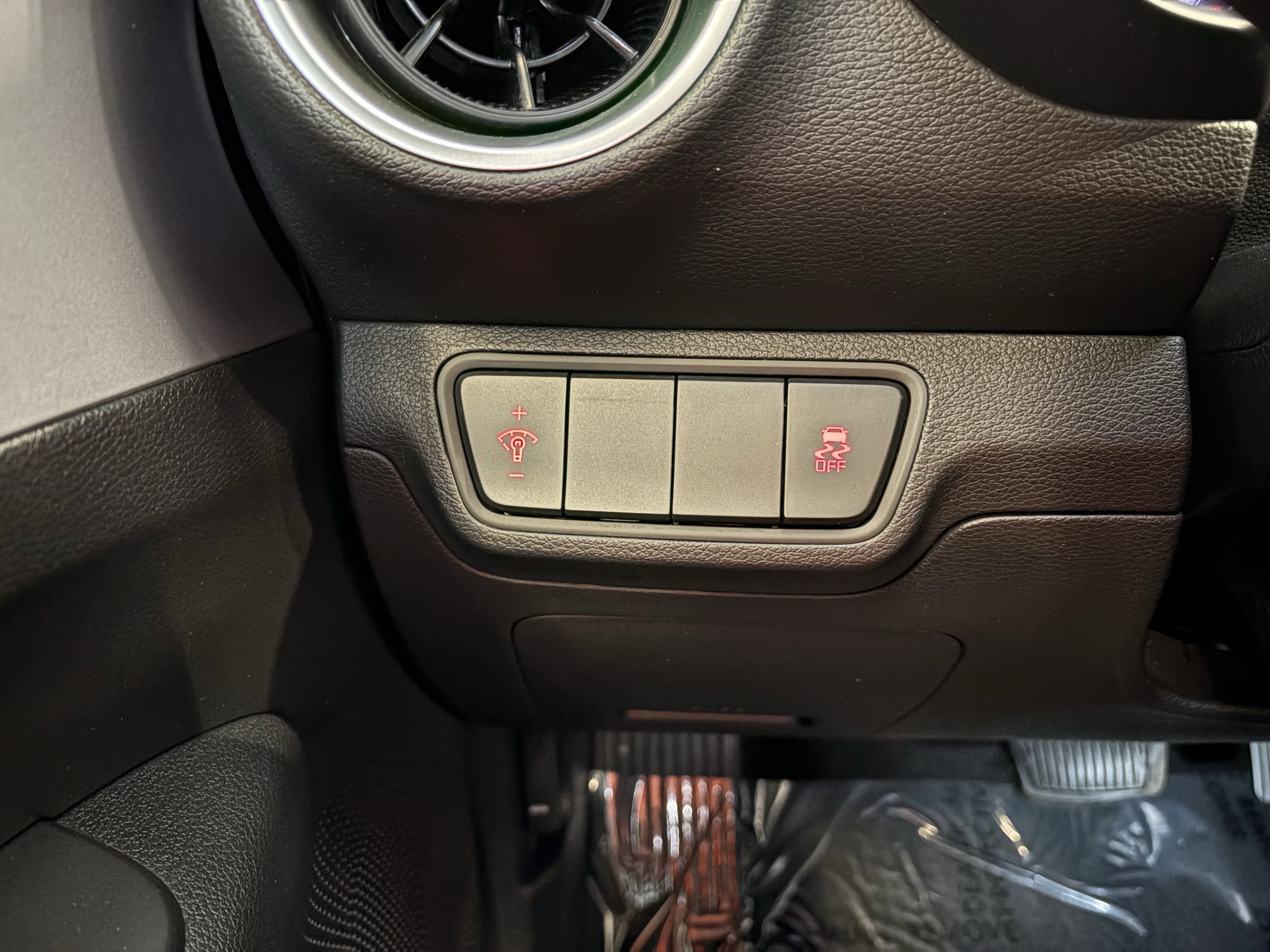 2024 Kia Forte LXS FWD