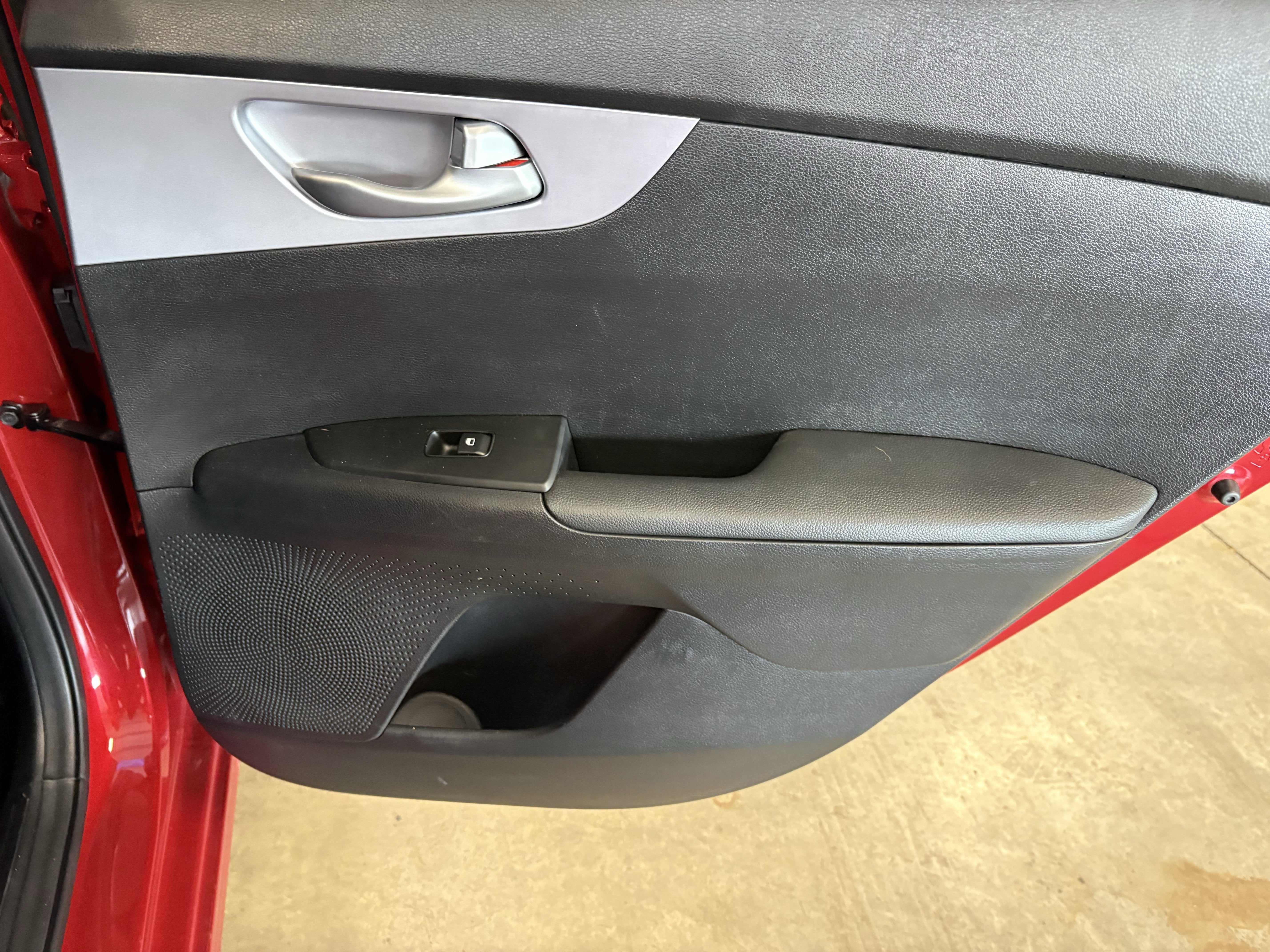 2024 Kia Forte LXS FWD