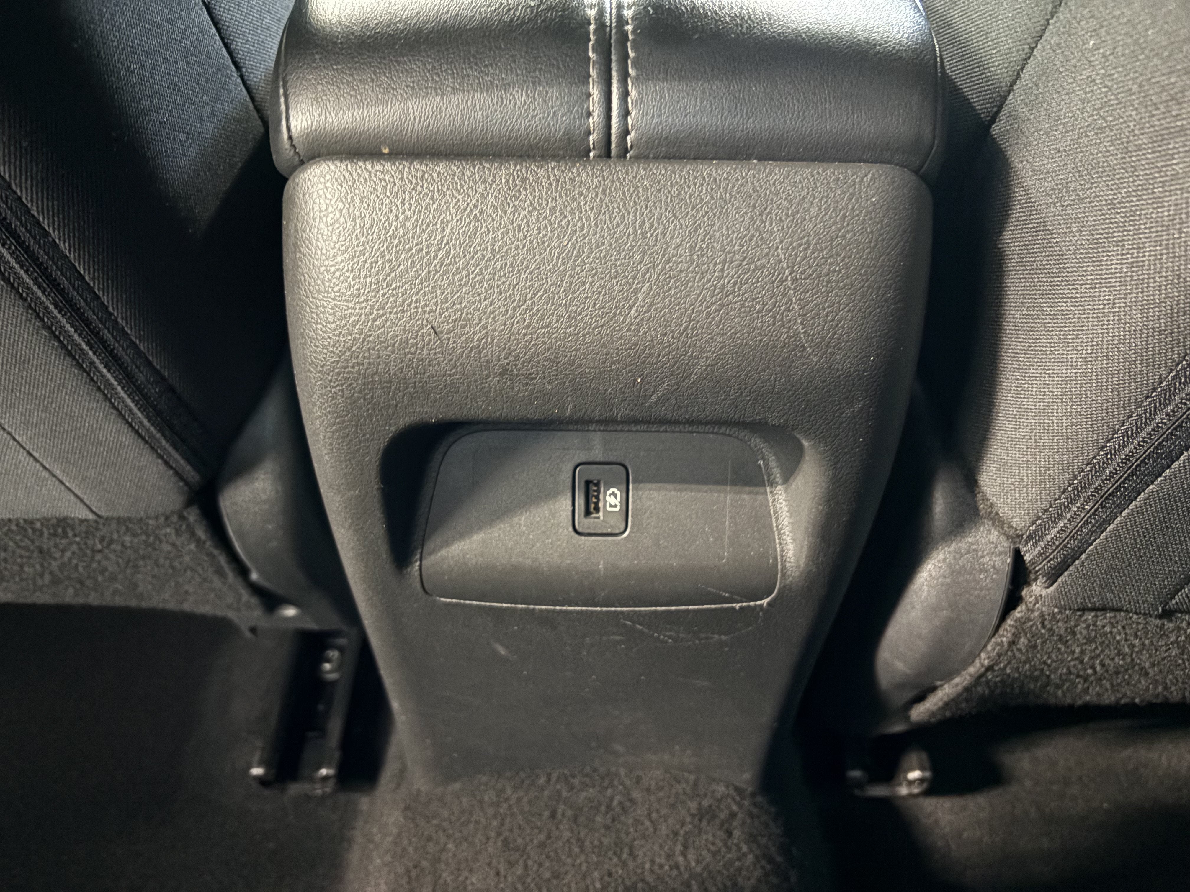 2024 Nissan Sentra SV FWD
