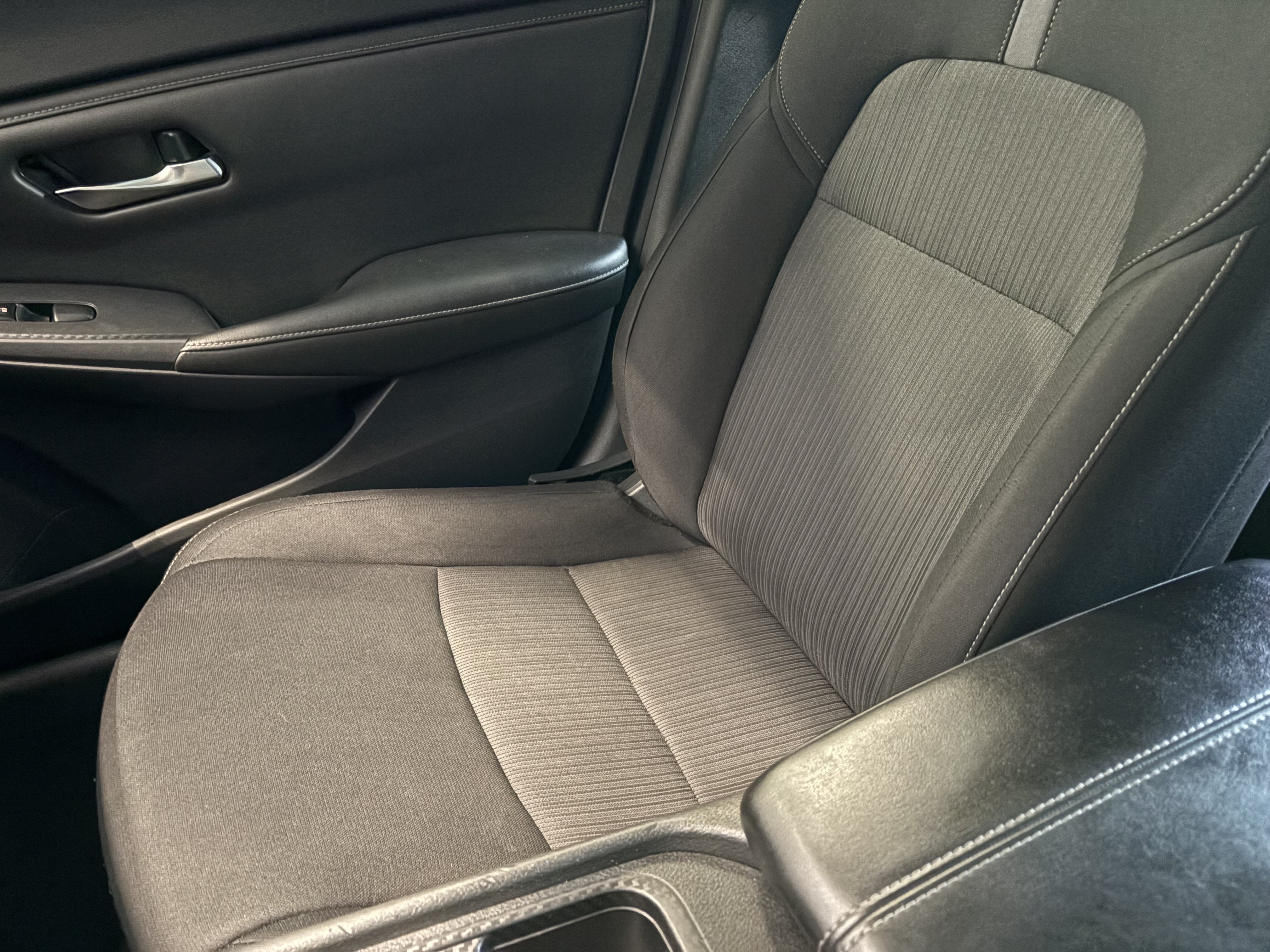 2024 Nissan Sentra SV FWD