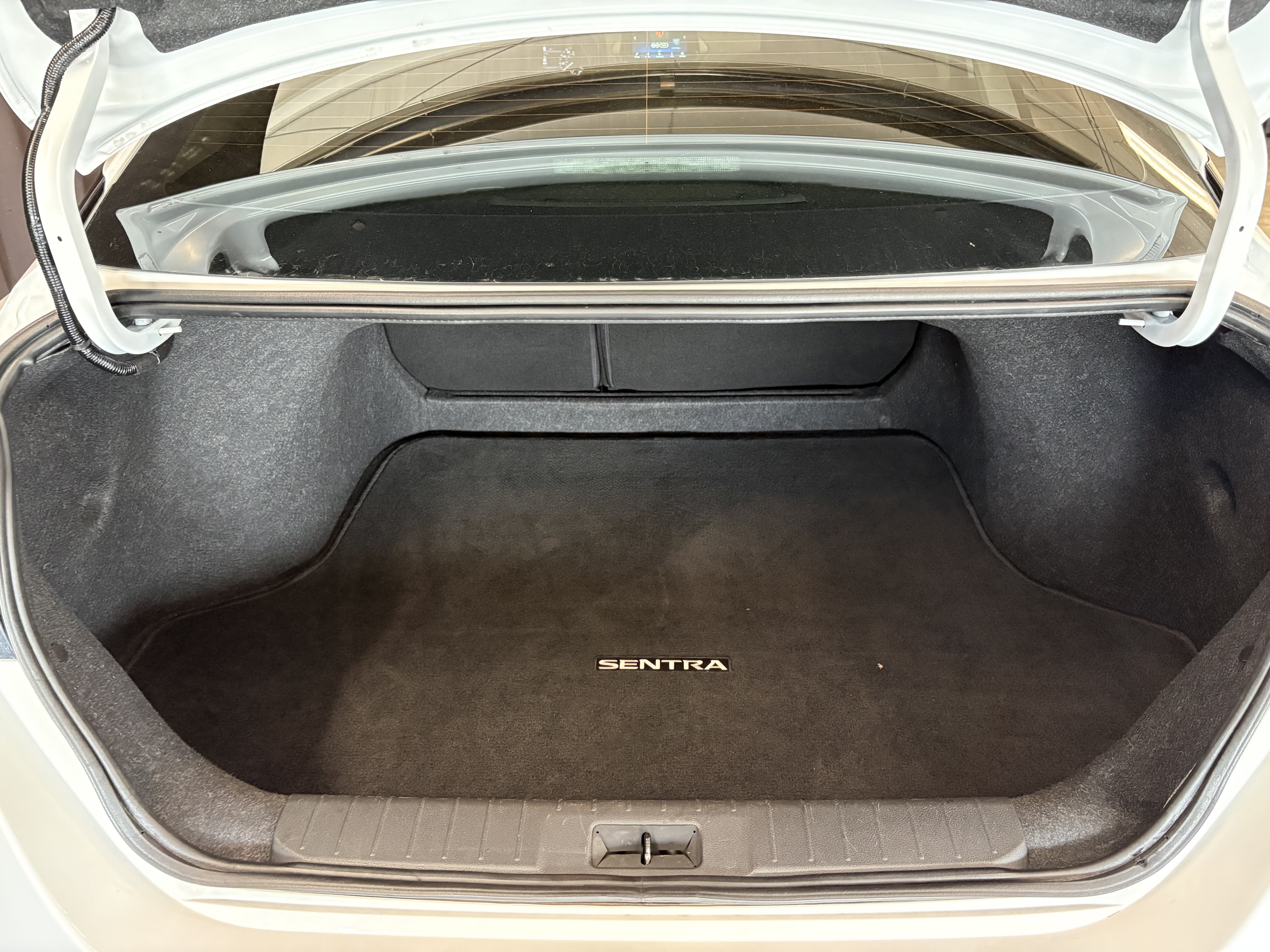 2024 Nissan Sentra SV FWD