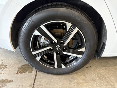 2024 Nissan Sentra SV FWD