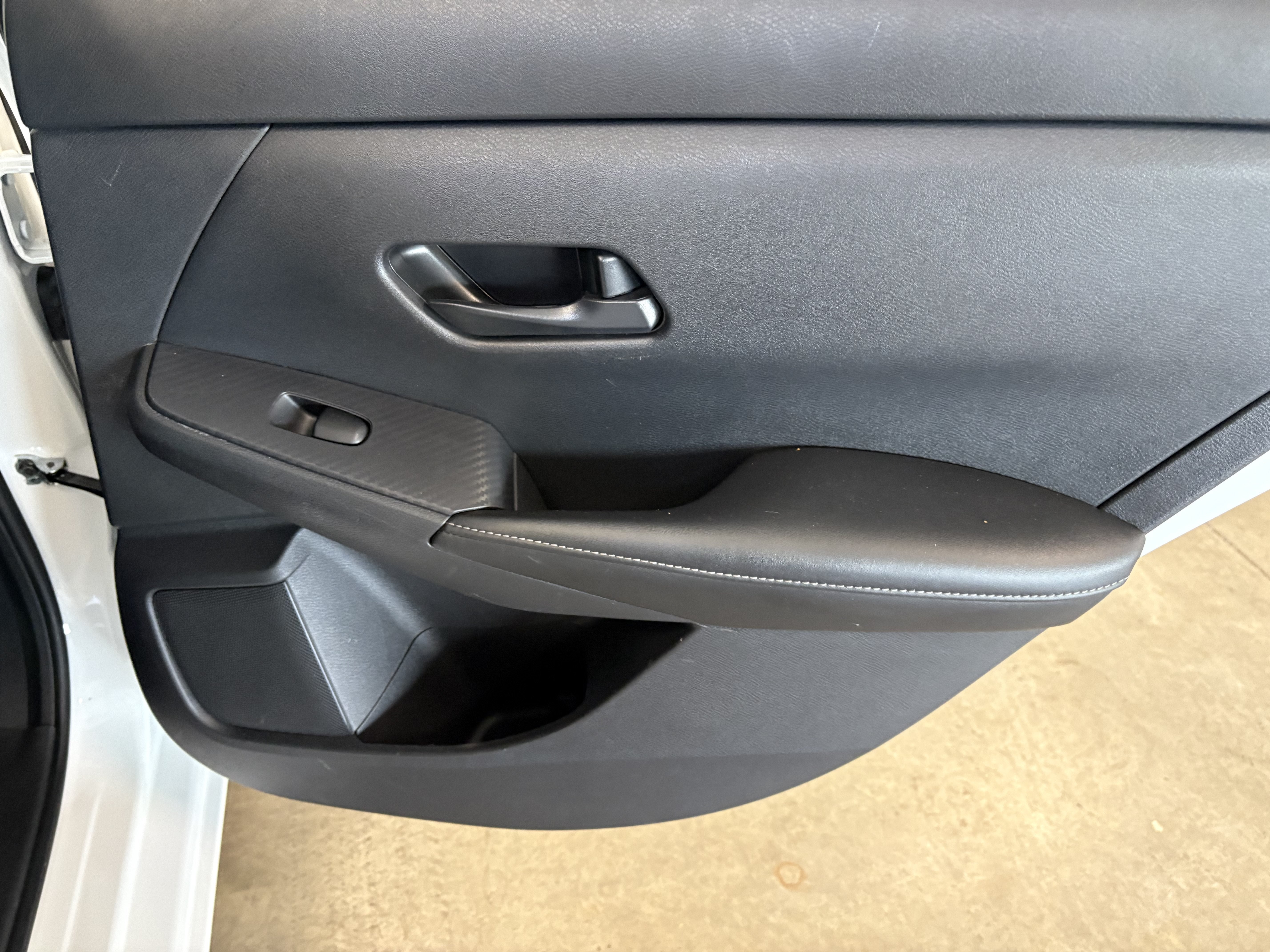 2024 Nissan Sentra SV FWD