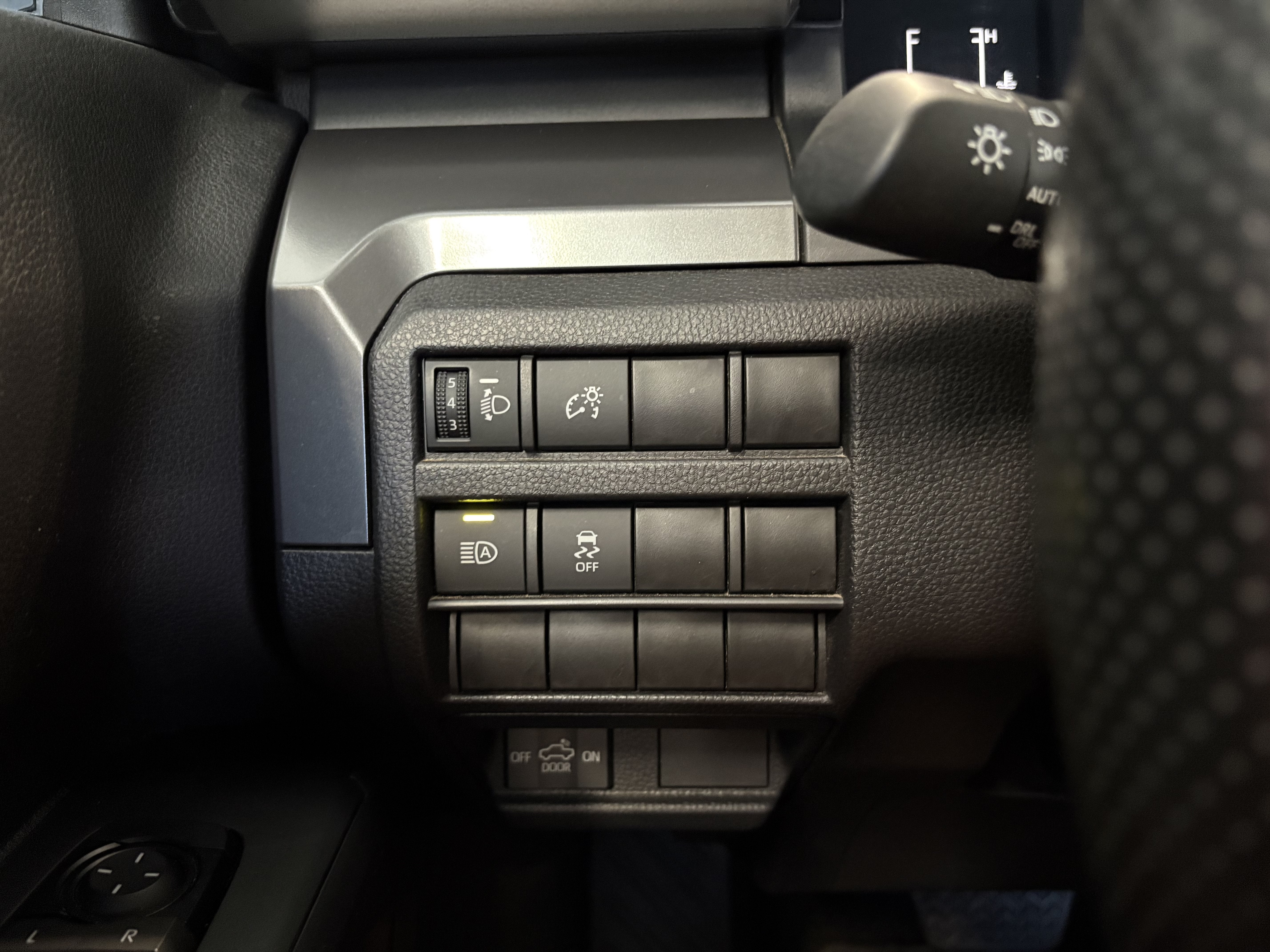 2024 Toyota Tacoma SR5 RWD