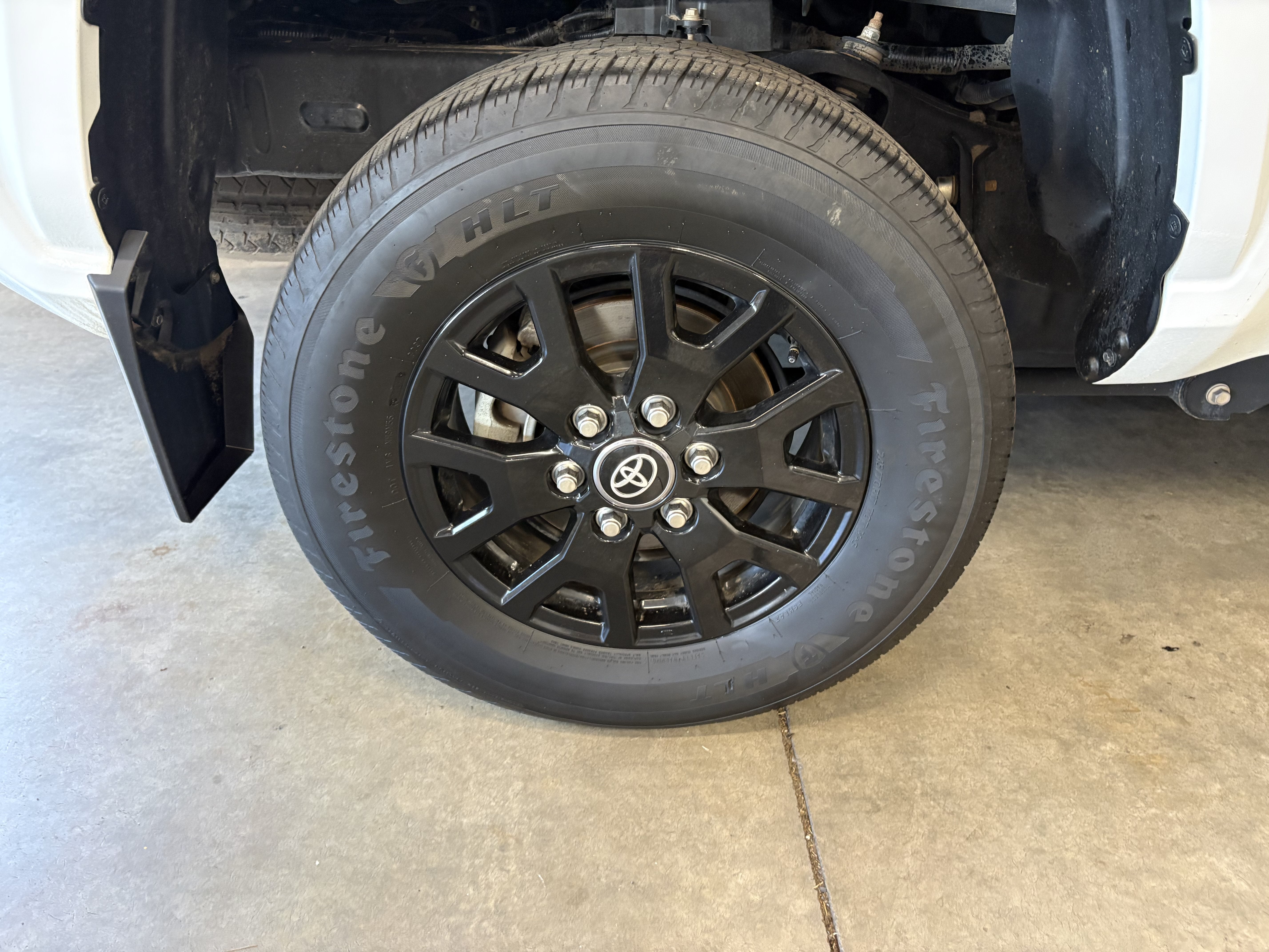 2024 Toyota Tacoma SR5 RWD