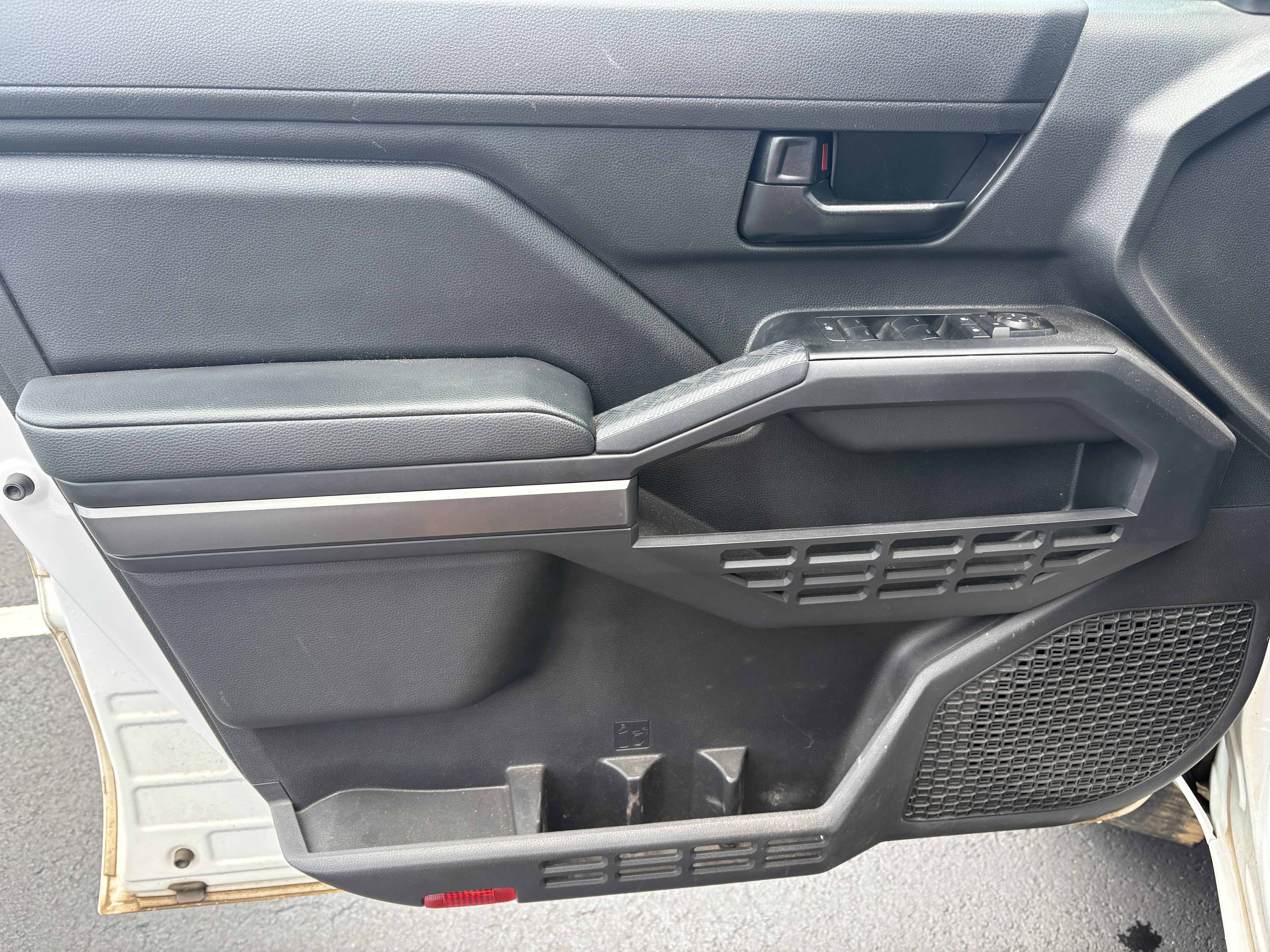 2024 Toyota Tacoma SR5 RWD