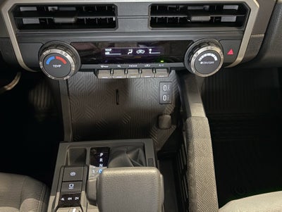 2026 Toyota Tacoma SR5 4WD