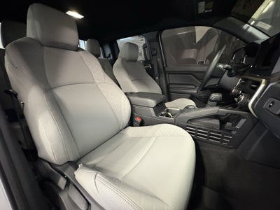2026 Toyota Tacoma SR5 4WD