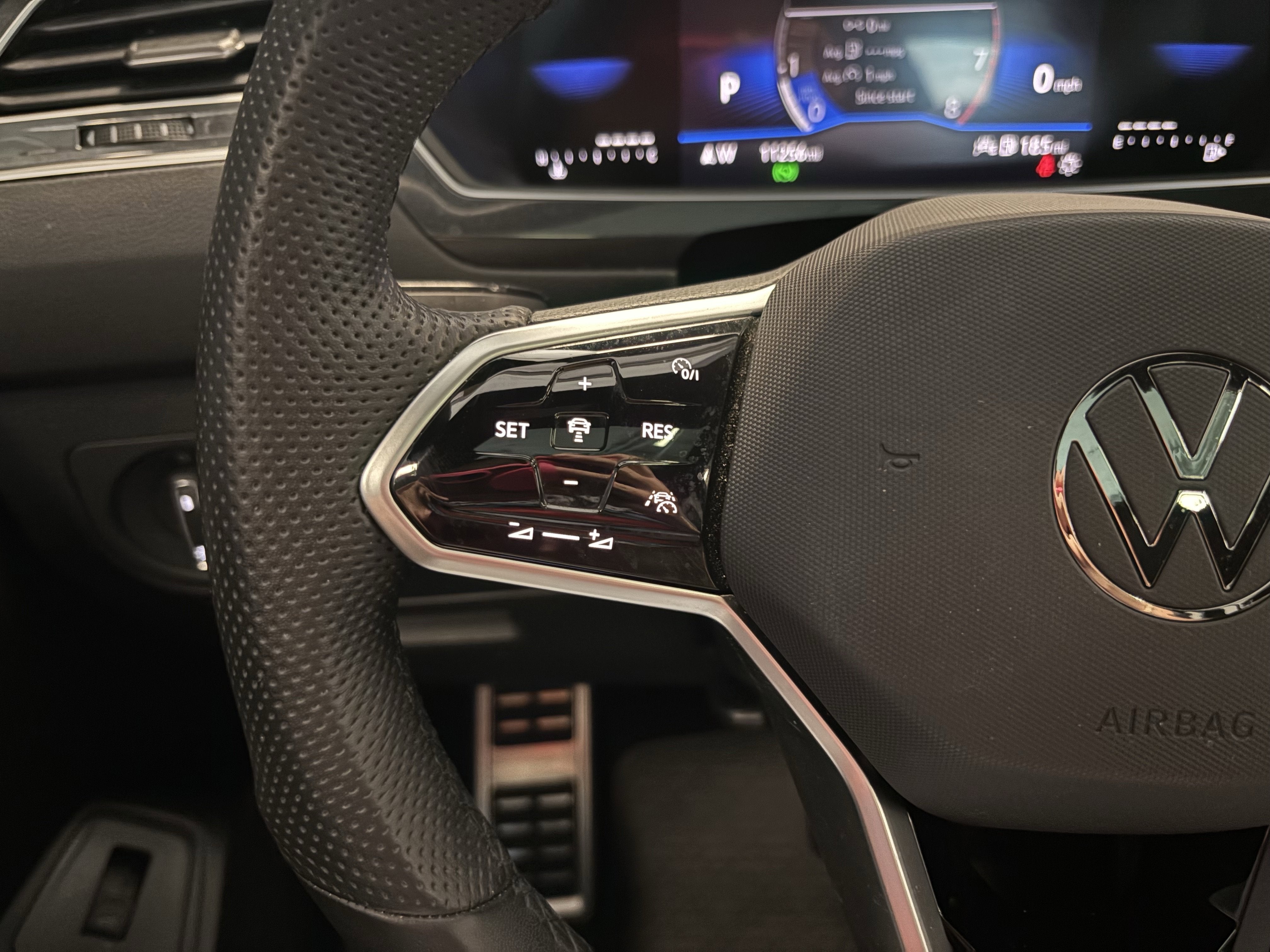 2024 Volkswagen Tiguan SE R-Line Black FWD