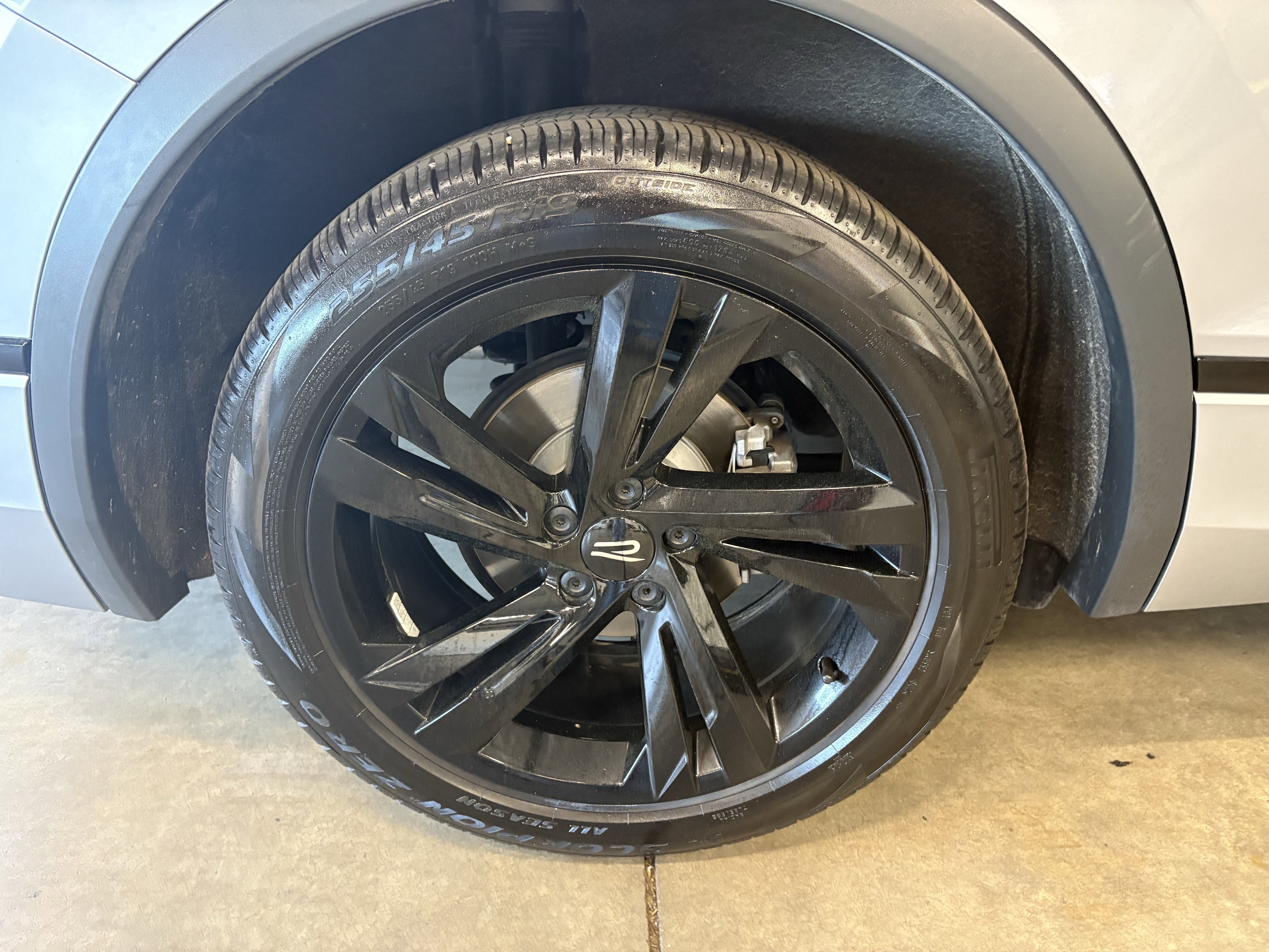 2024 Volkswagen Tiguan SE R-Line Black FWD