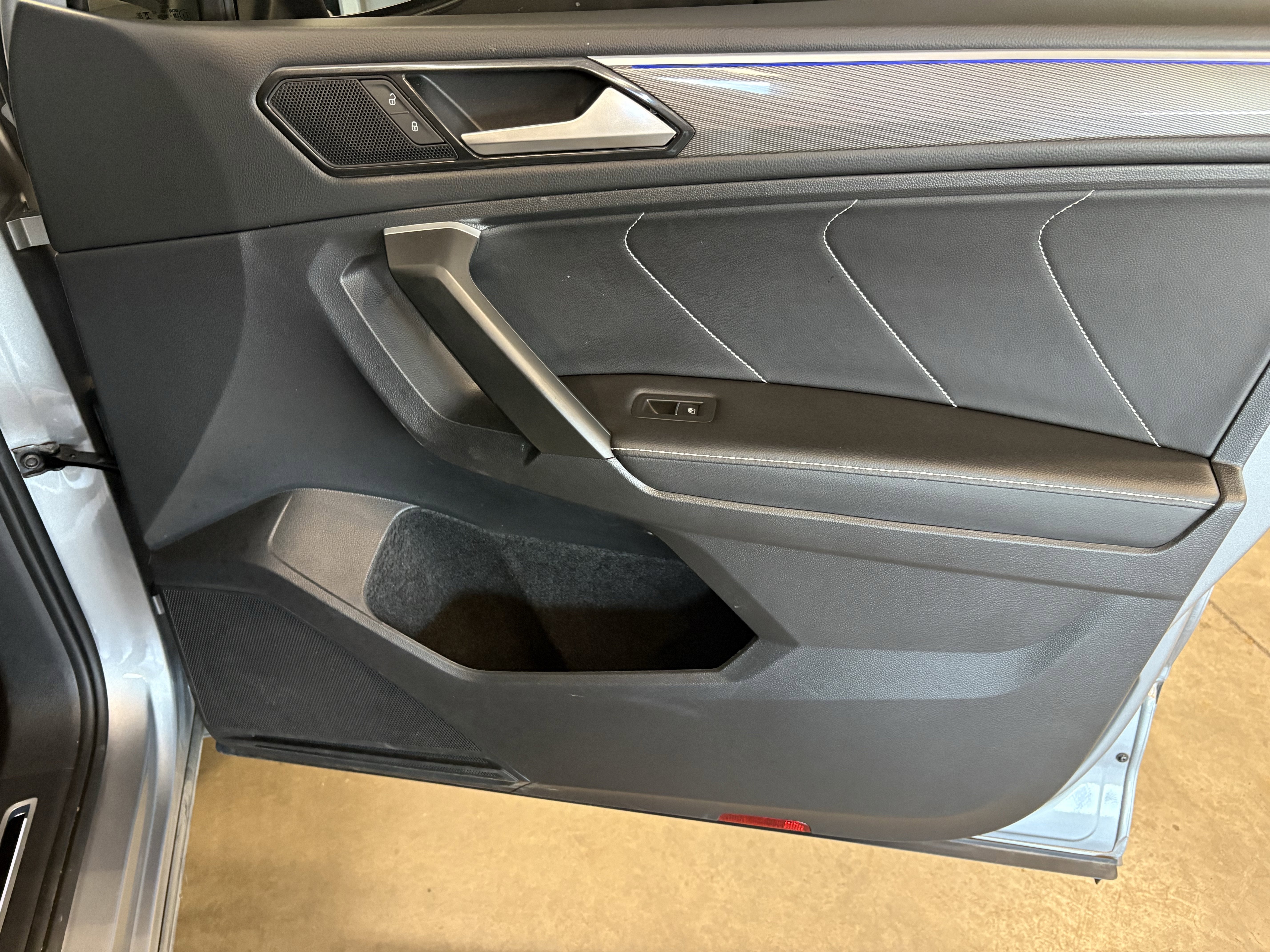 2024 Volkswagen Tiguan SE R-Line Black FWD